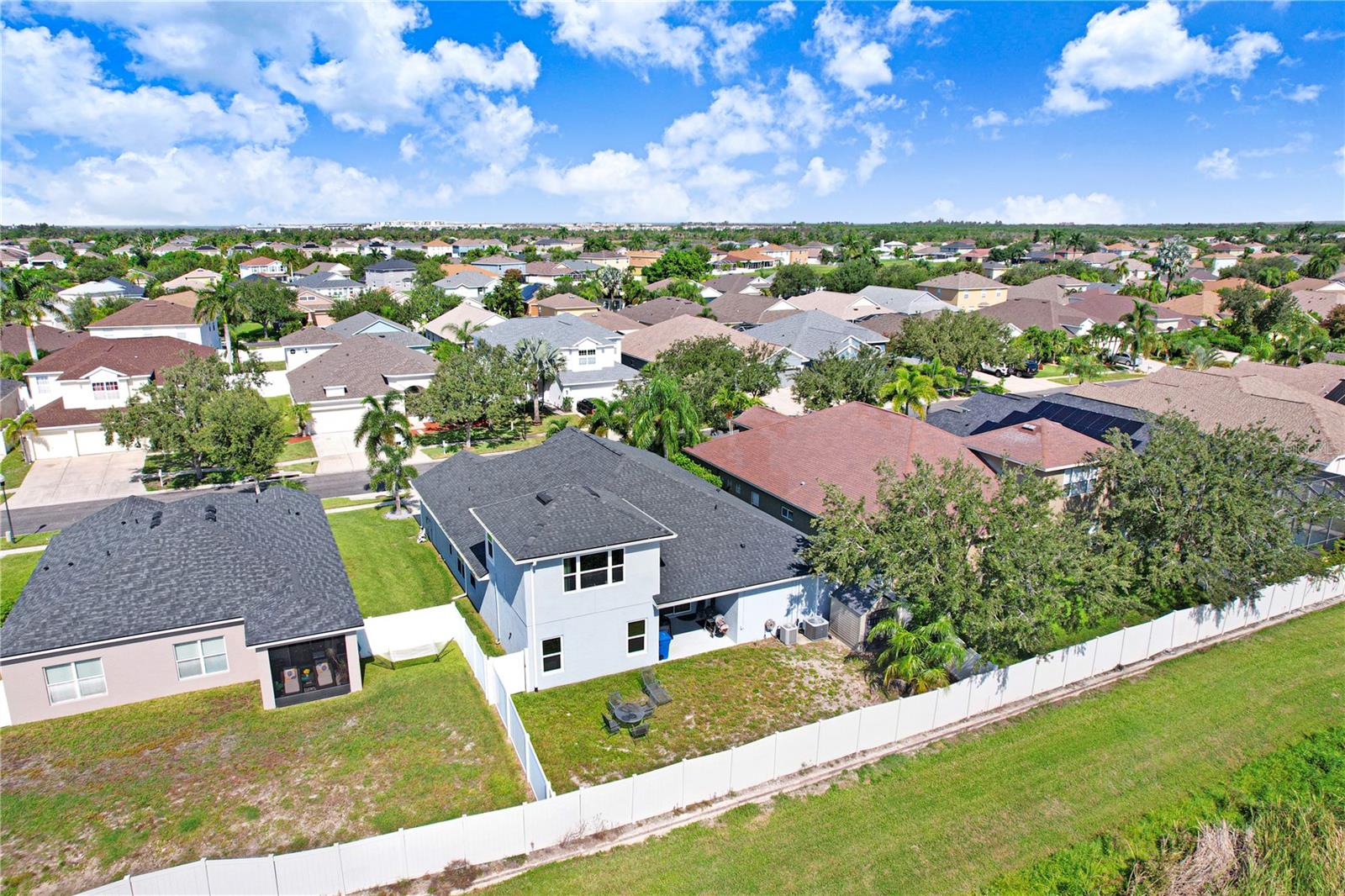 433 YORK DALE DR — photo 31