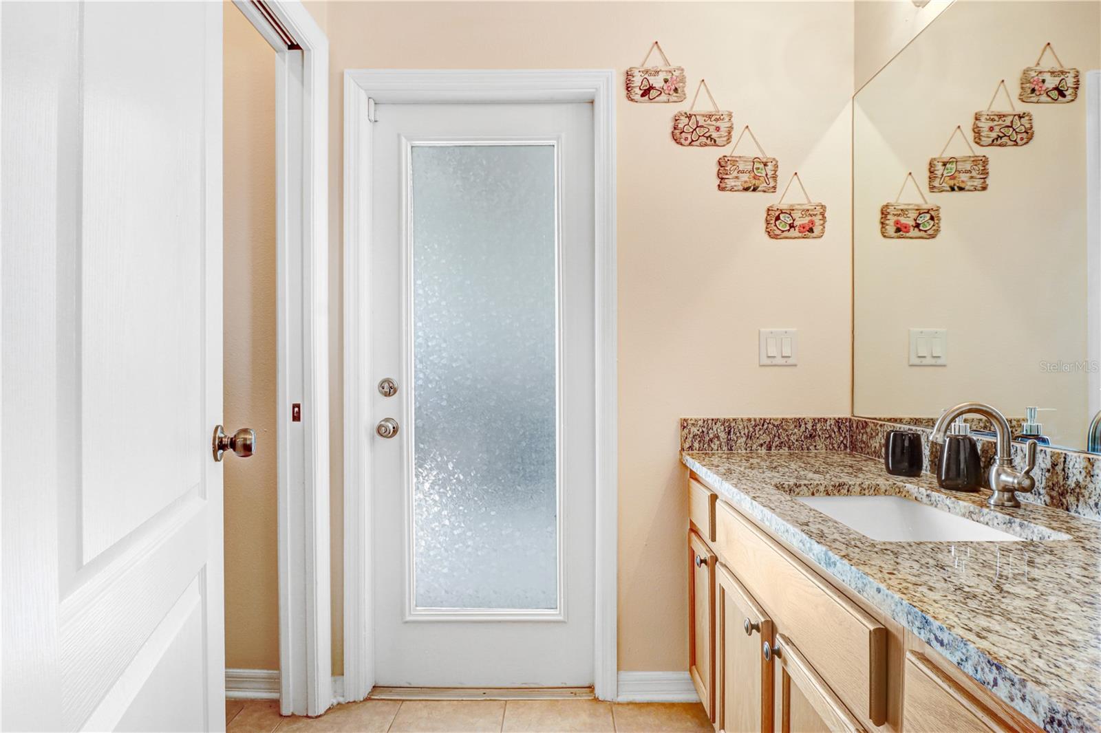 433 YORK DALE DR — photo 21