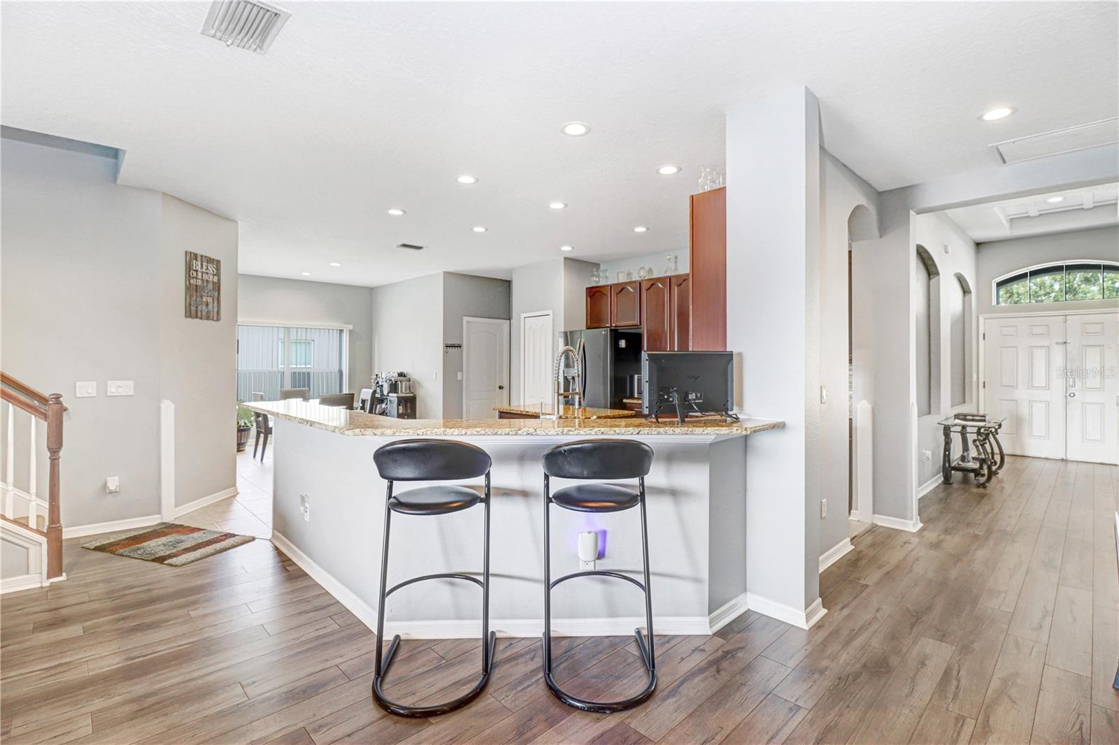 433 YORK DALE DR — photo 8