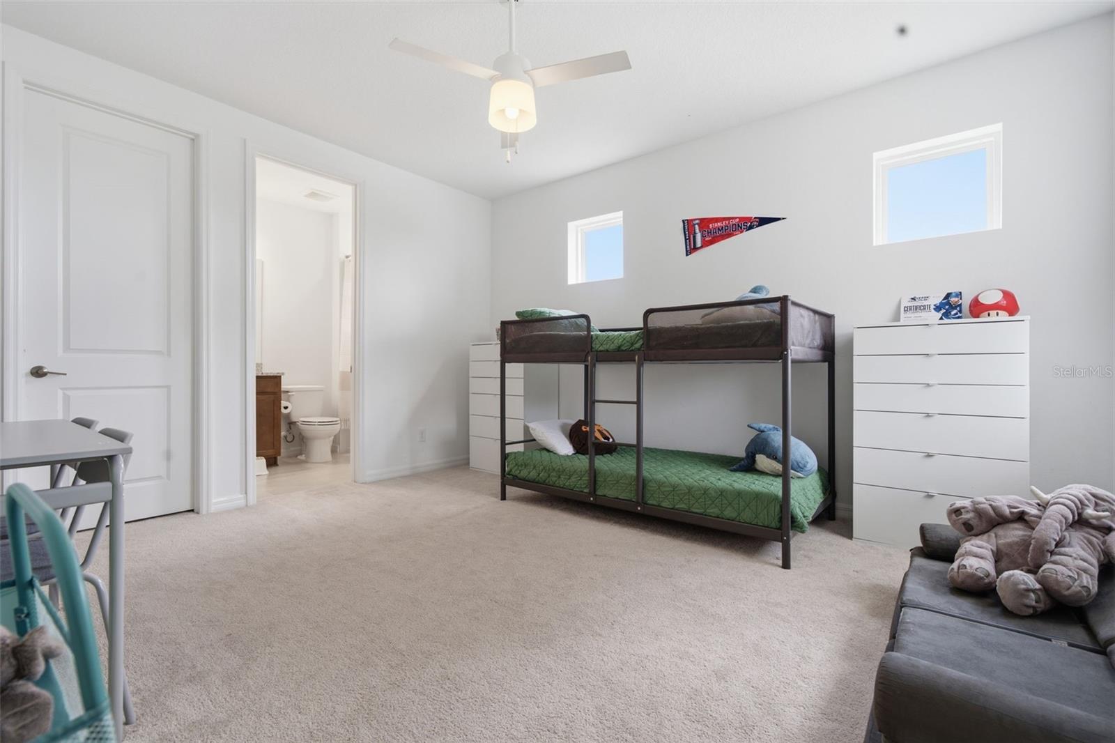 16508 STAR GRASS CIR — photo 33