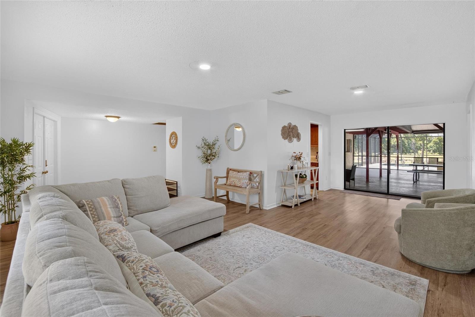3708 JOE SANCHEZ RD — photo 9
