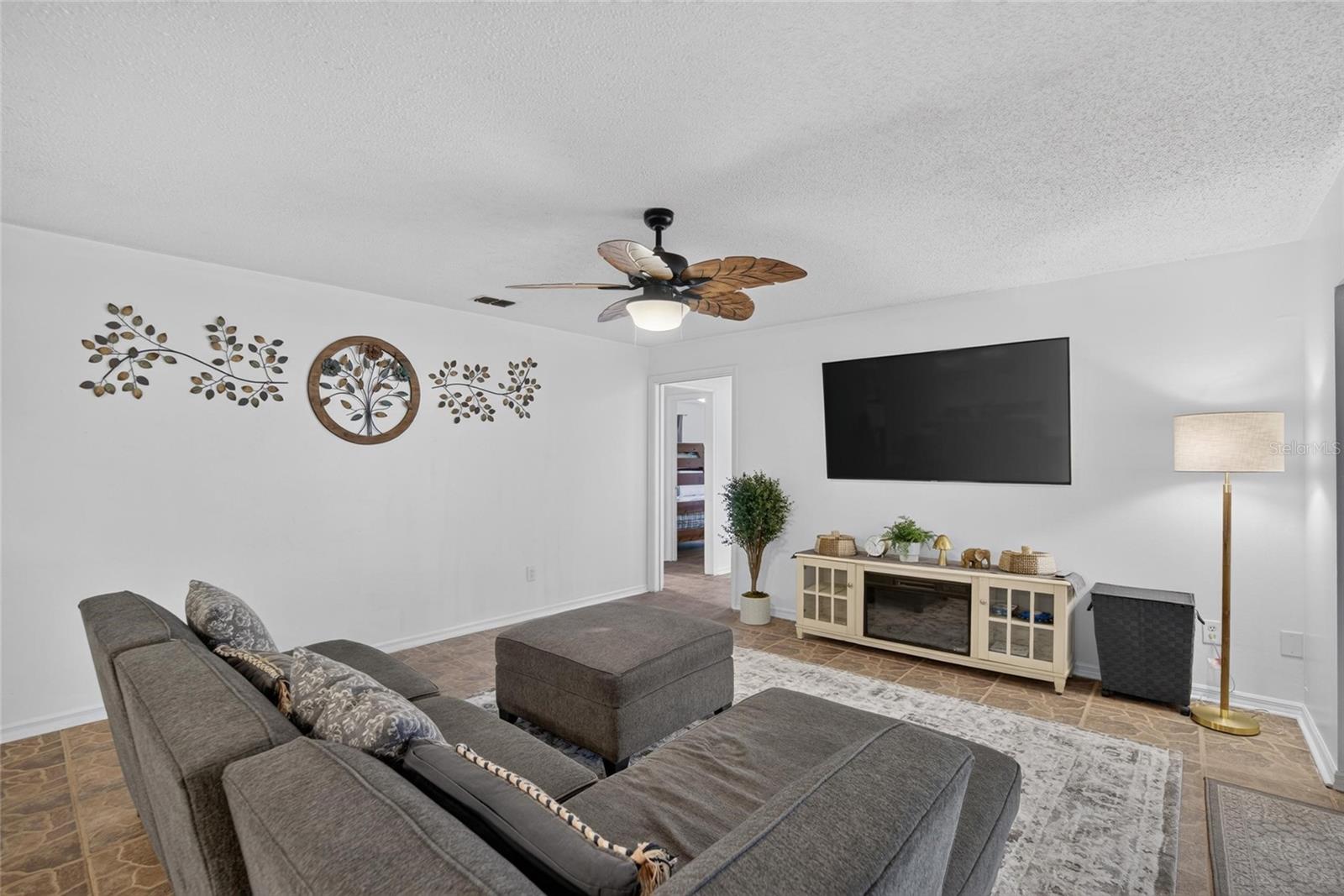 3708 JOE SANCHEZ RD — photo 29