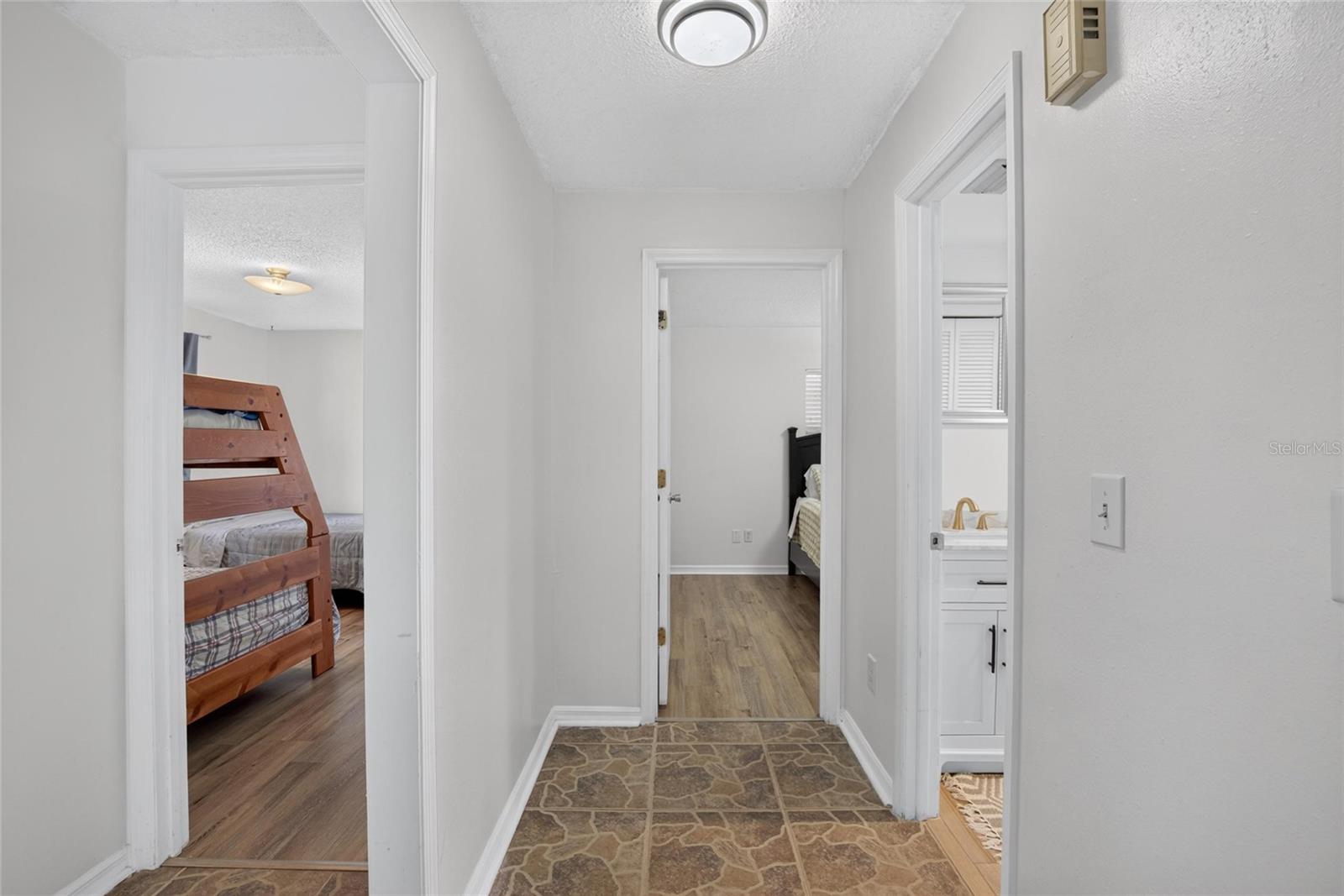 3708 JOE SANCHEZ RD — photo 35