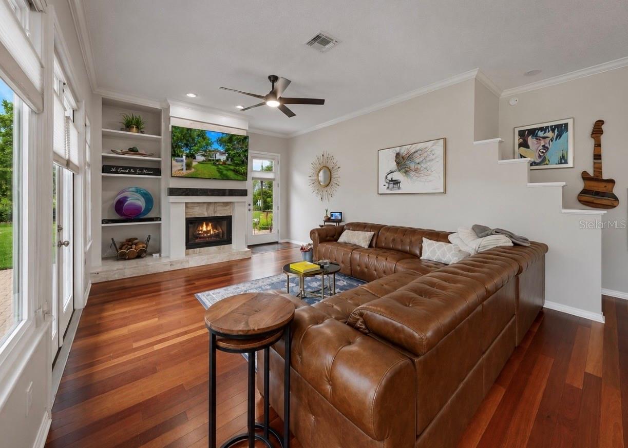 5204 GREEN FOREST CT — photo 9