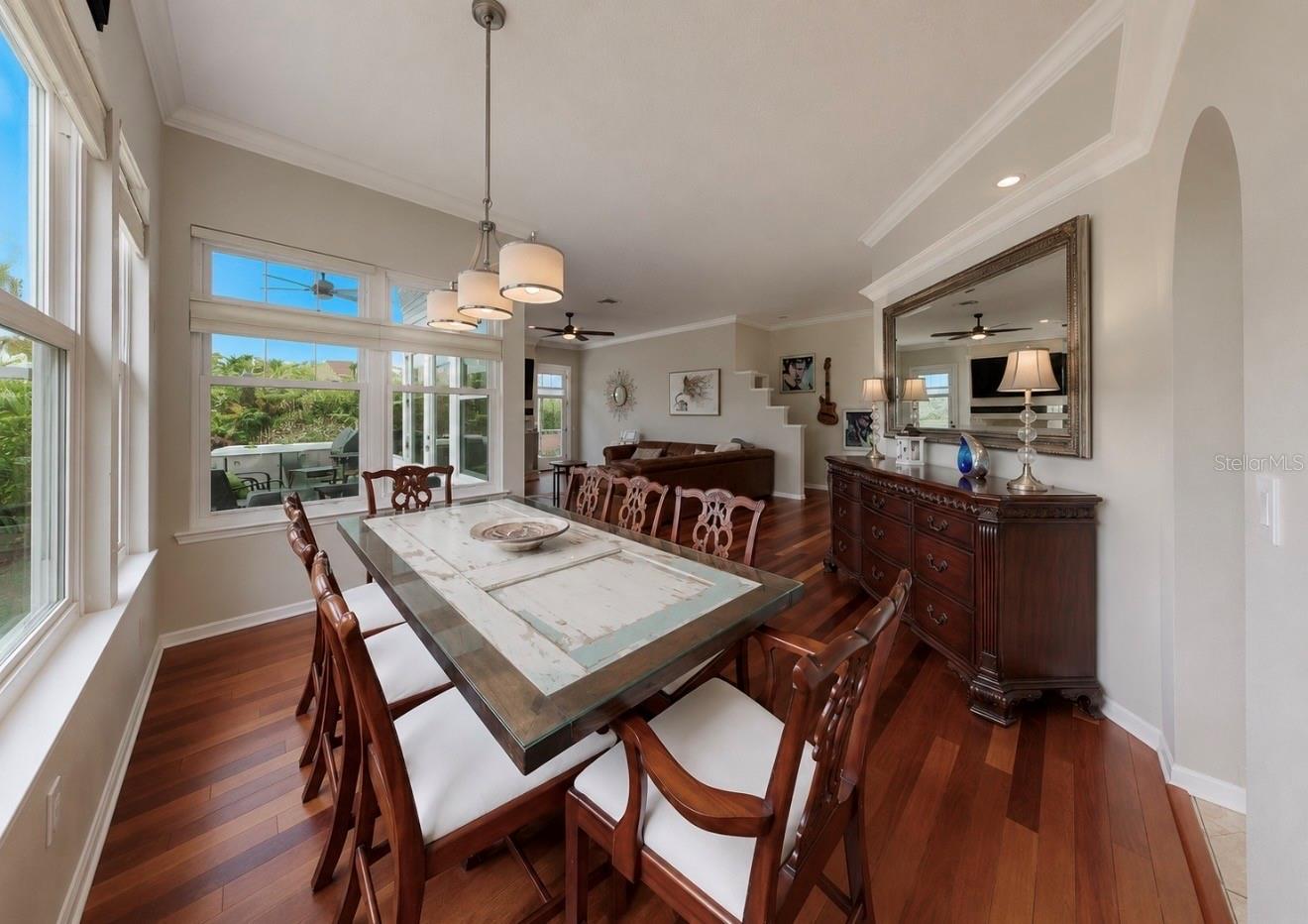 5204 GREEN FOREST CT — photo 12
