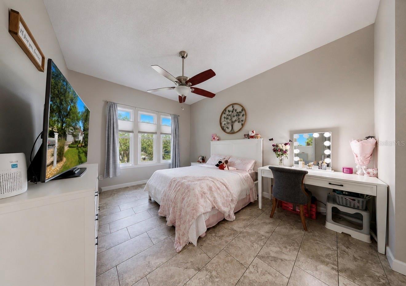 5204 GREEN FOREST CT — photo 31