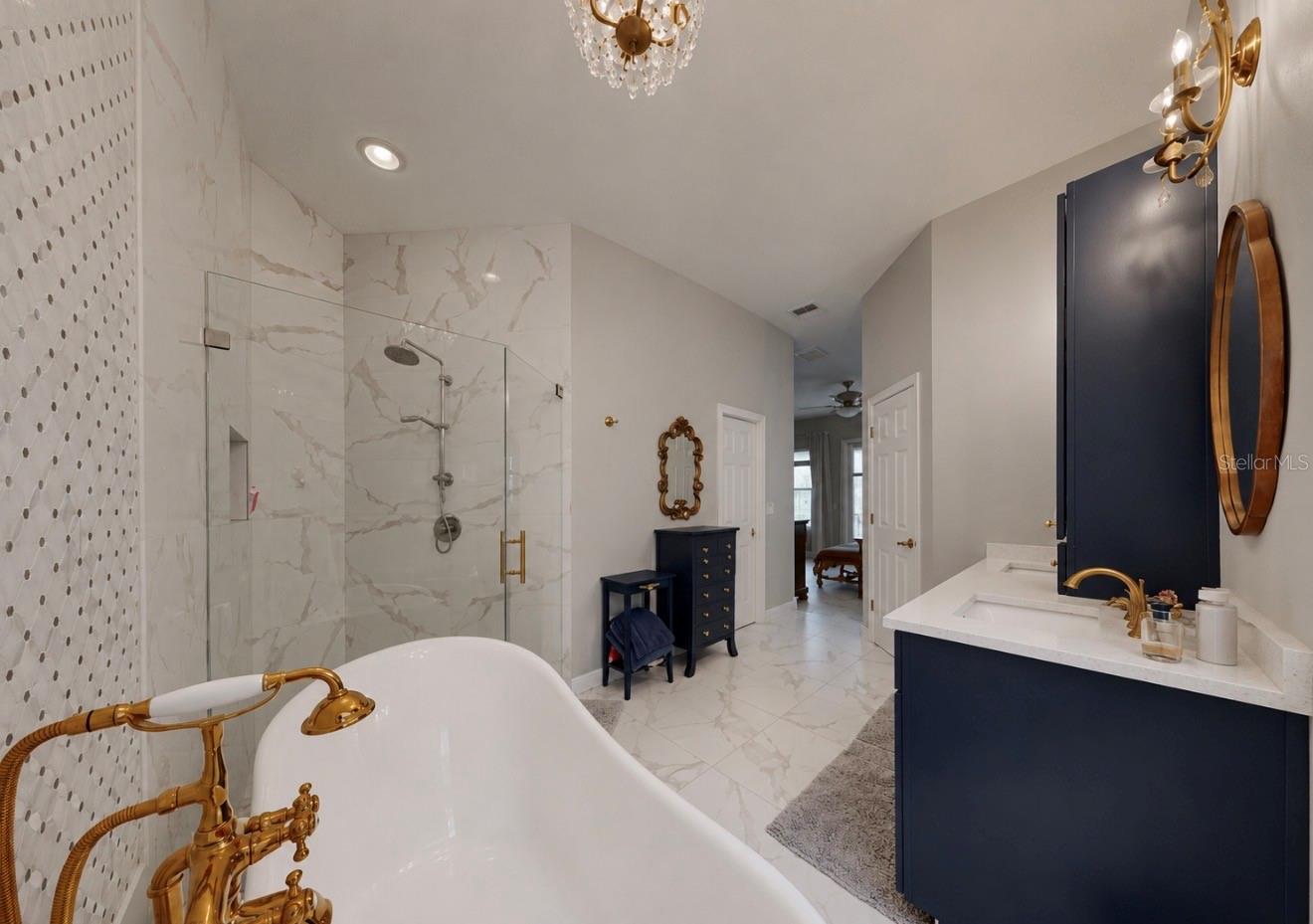 5204 GREEN FOREST CT — photo 29