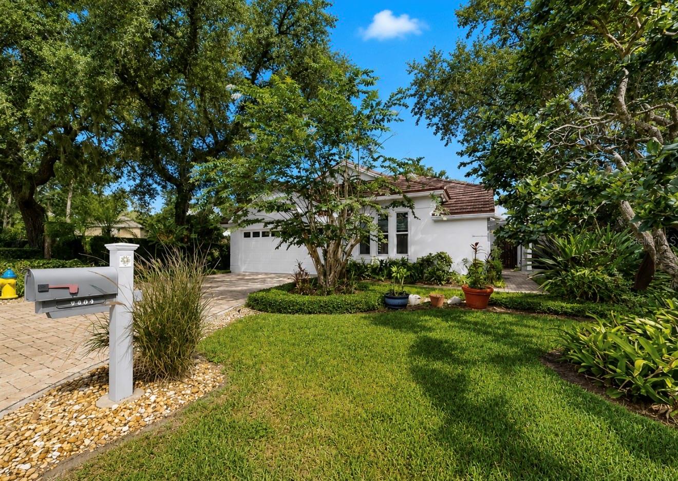 5204 GREEN FOREST CT — photo 5