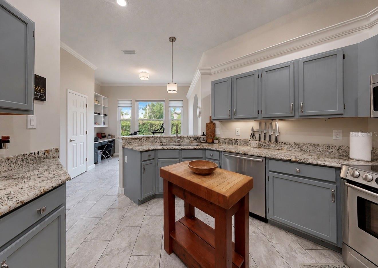 5204 GREEN FOREST CT — photo 20