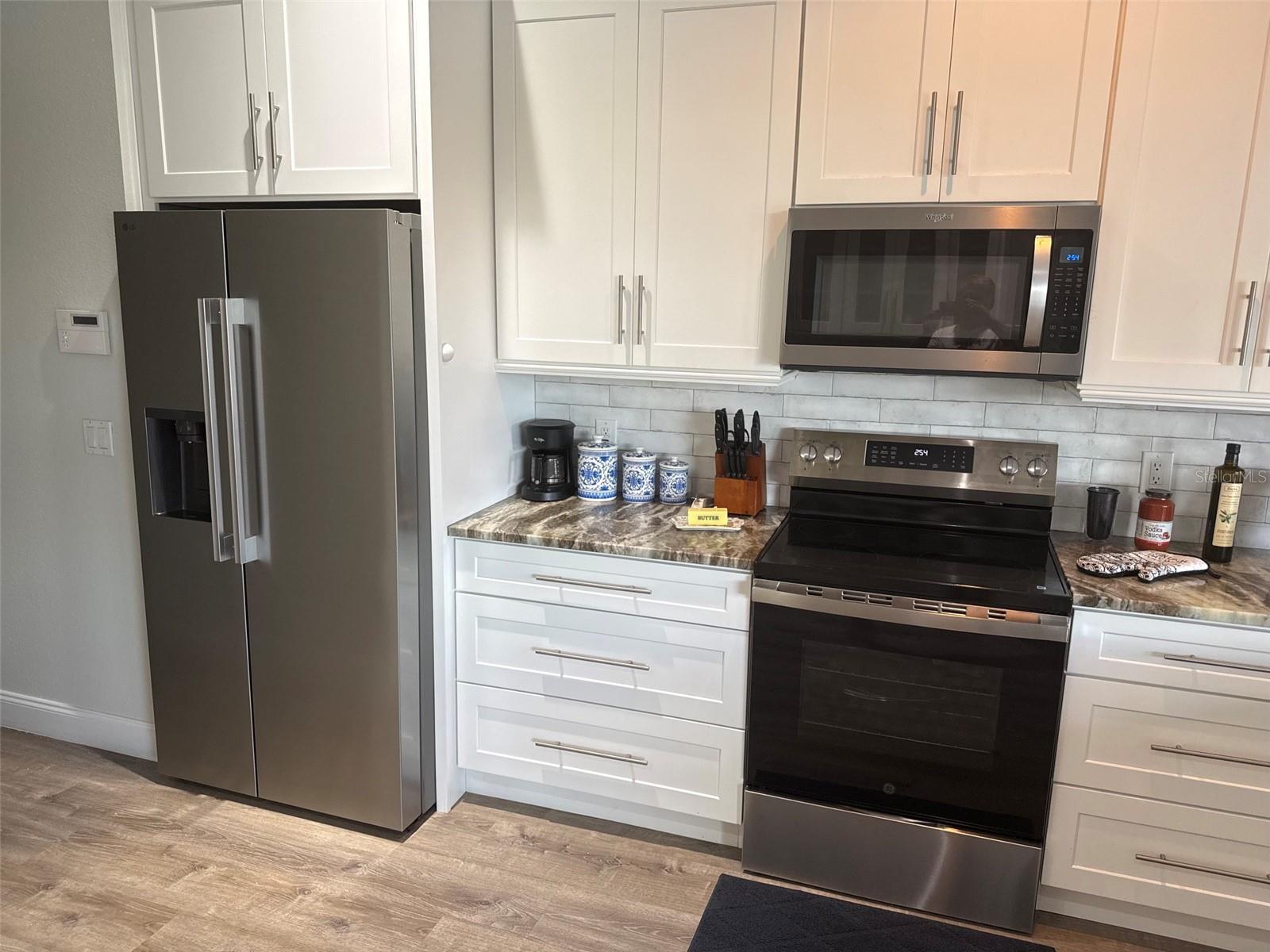 11909 SUMMER MEADOW DR — photo 14