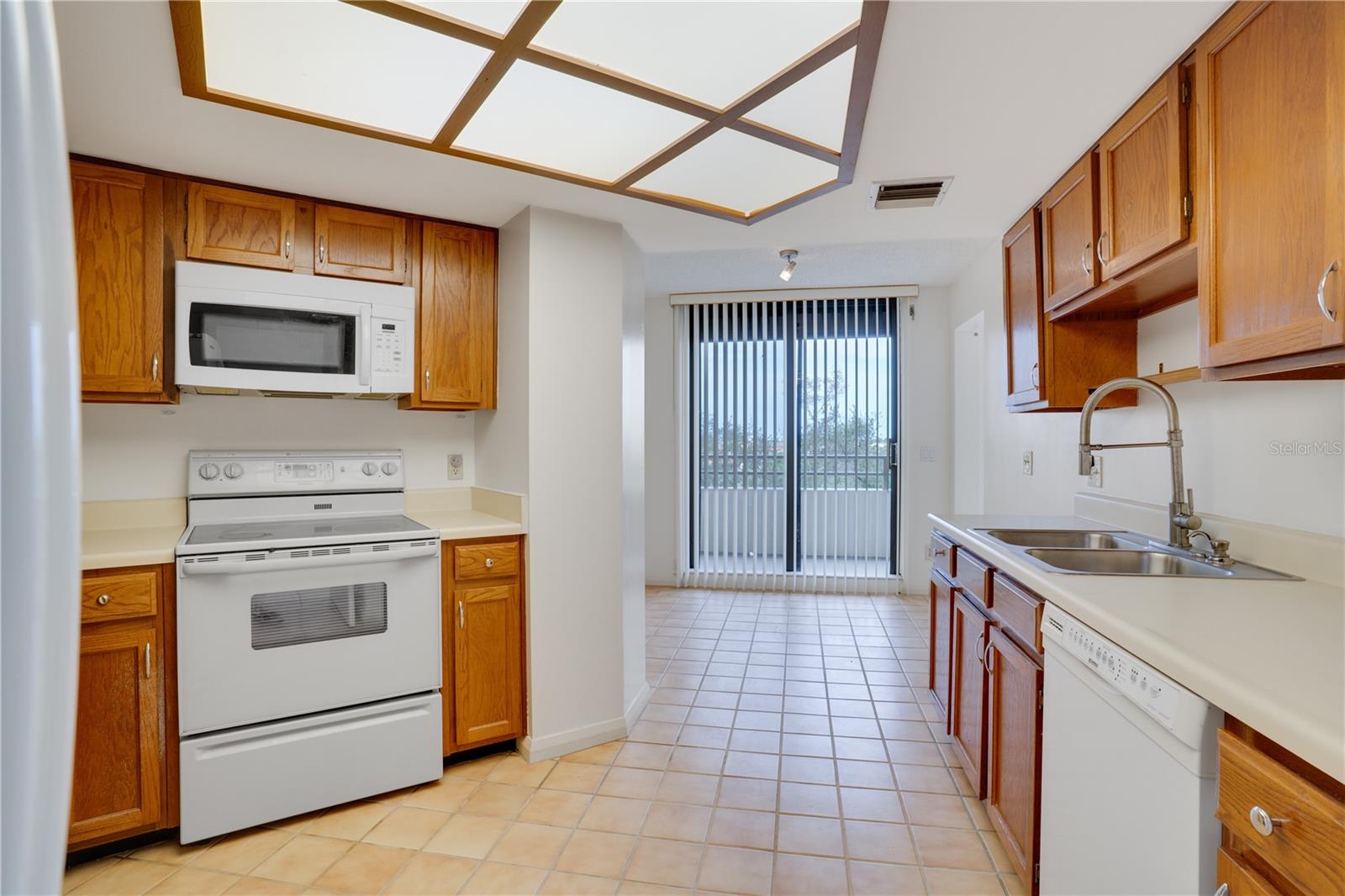 5940 PELICAN BAY PLZ S #504 — photo 8