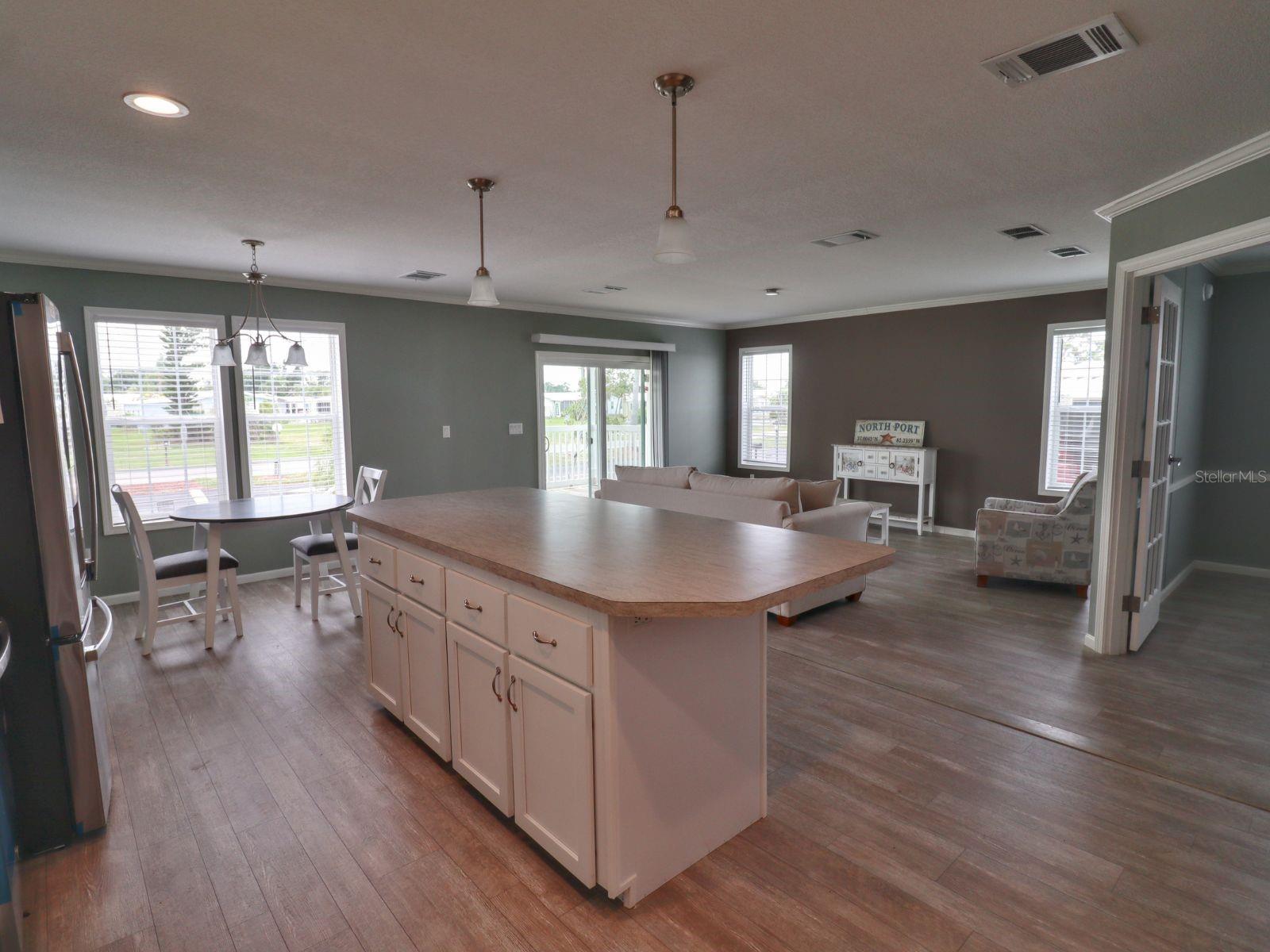 204 EL PRADO — photo 13