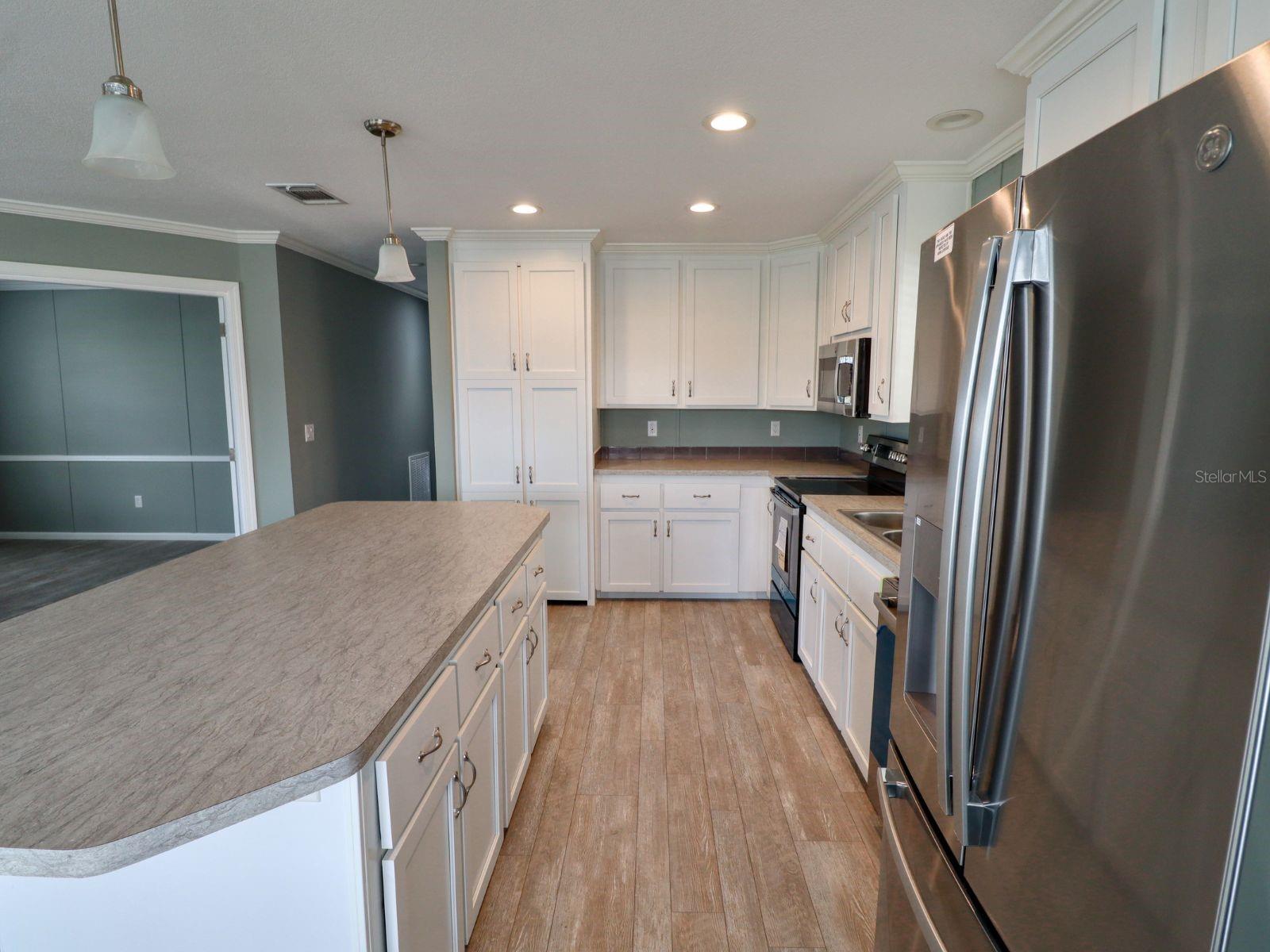 204 EL PRADO — photo 10