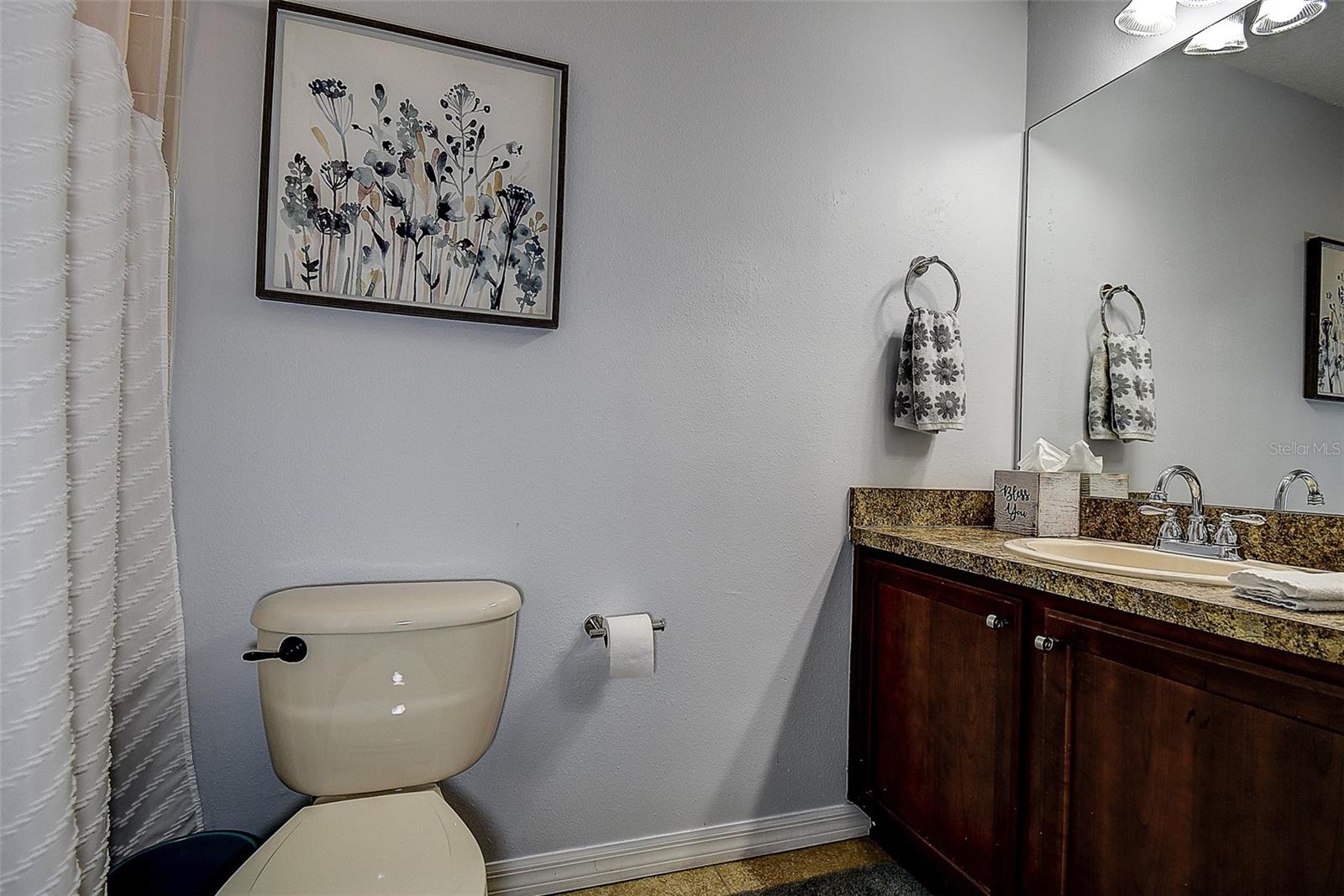 1426 HILLVIEW LN — photo 22