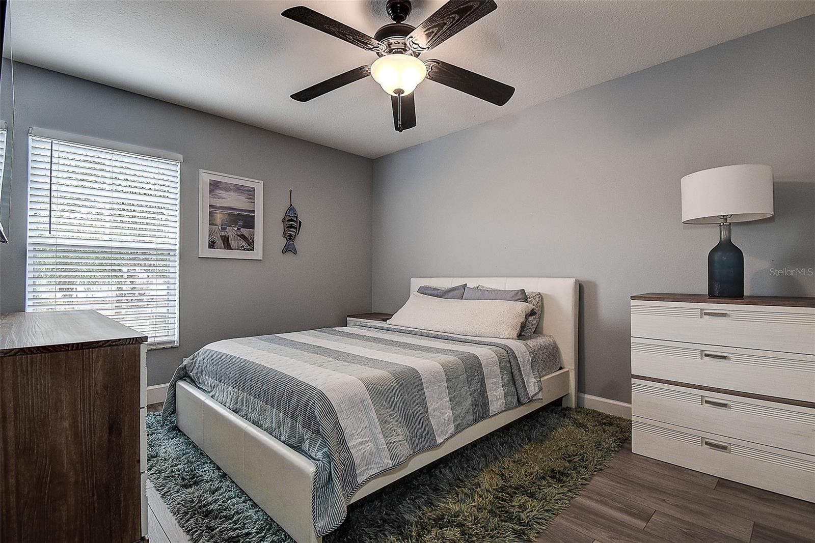 1426 HILLVIEW LN — photo 26