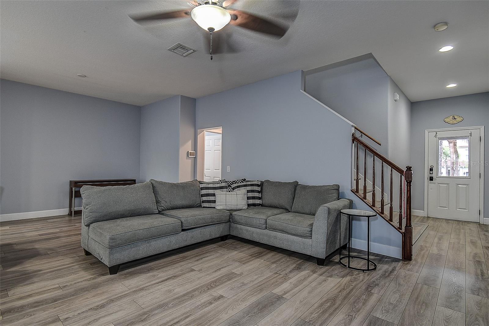 1426 HILLVIEW LN — photo 7