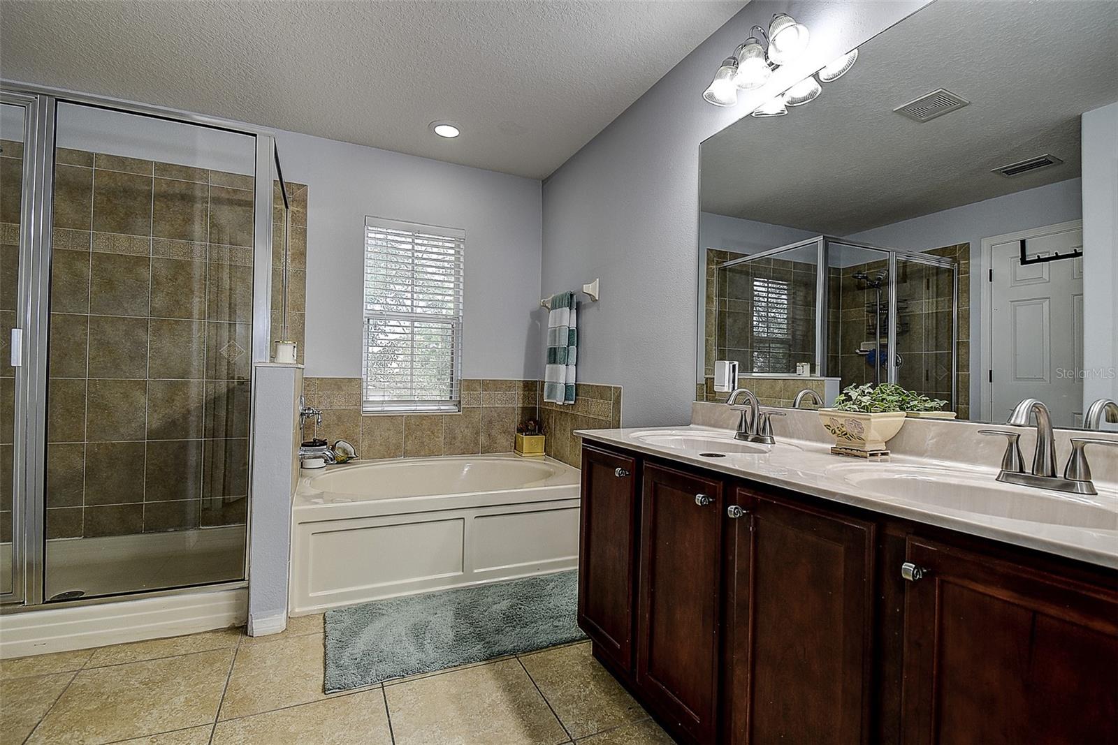 1426 HILLVIEW LN — photo 19