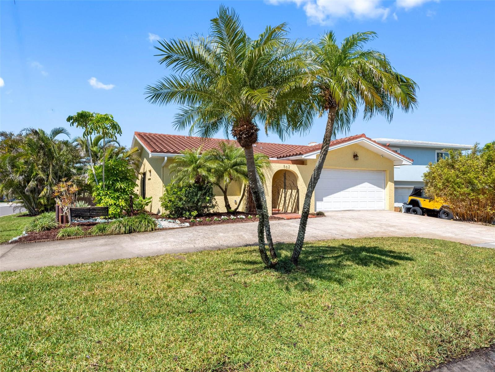 562 JOHNS PASS AVE — photo 13