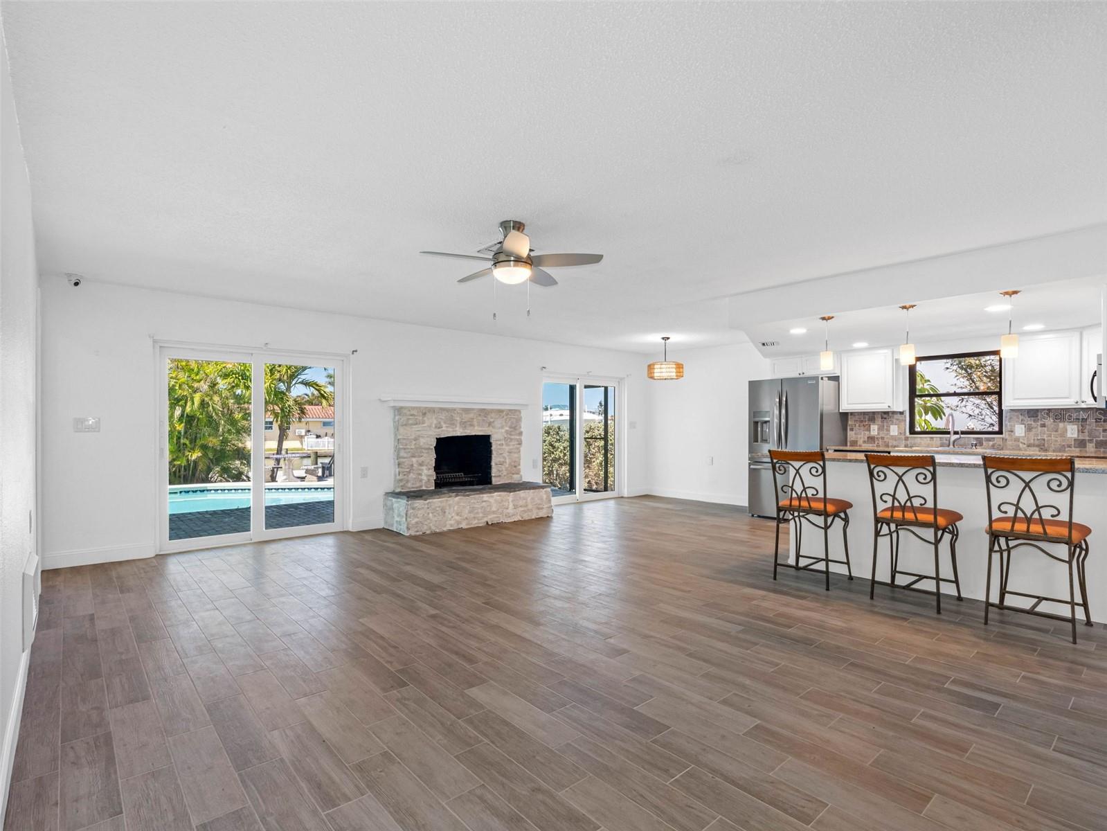 562 JOHNS PASS AVE — photo 56