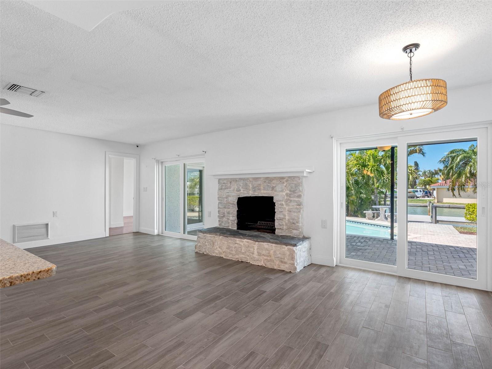 562 JOHNS PASS AVE — photo 52