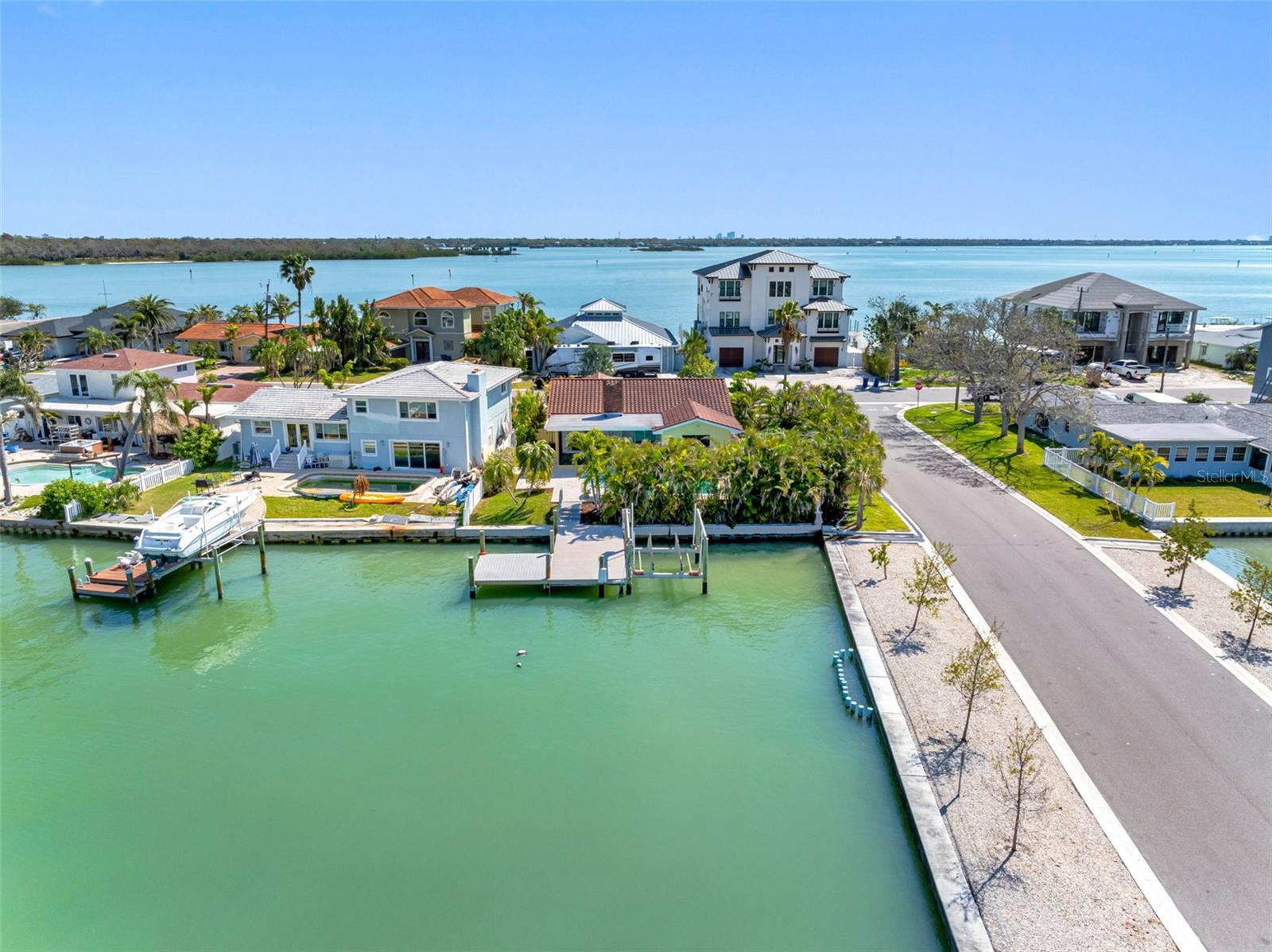 562 JOHNS PASS AVE — photo 88