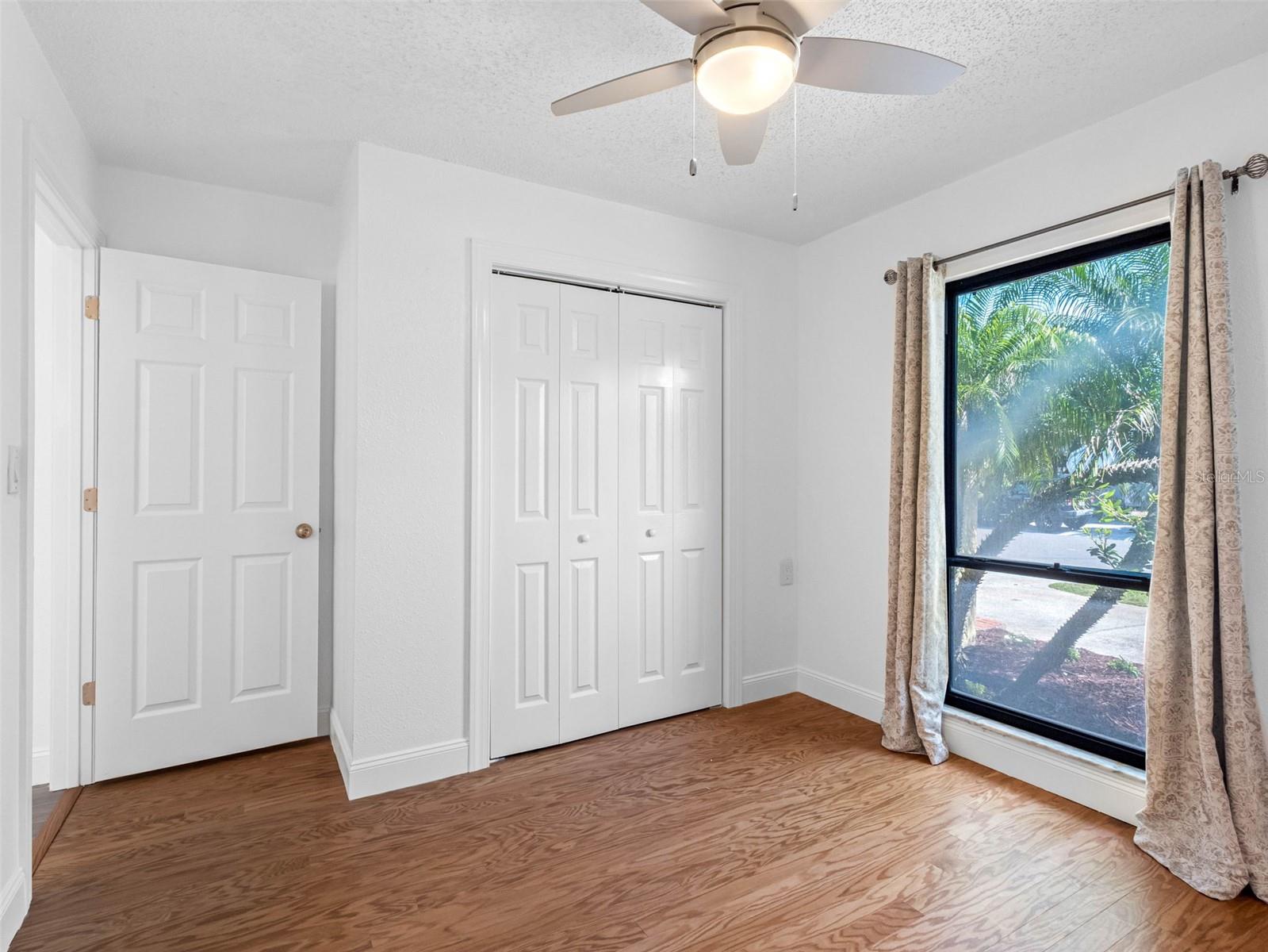 562 JOHNS PASS AVE — photo 47