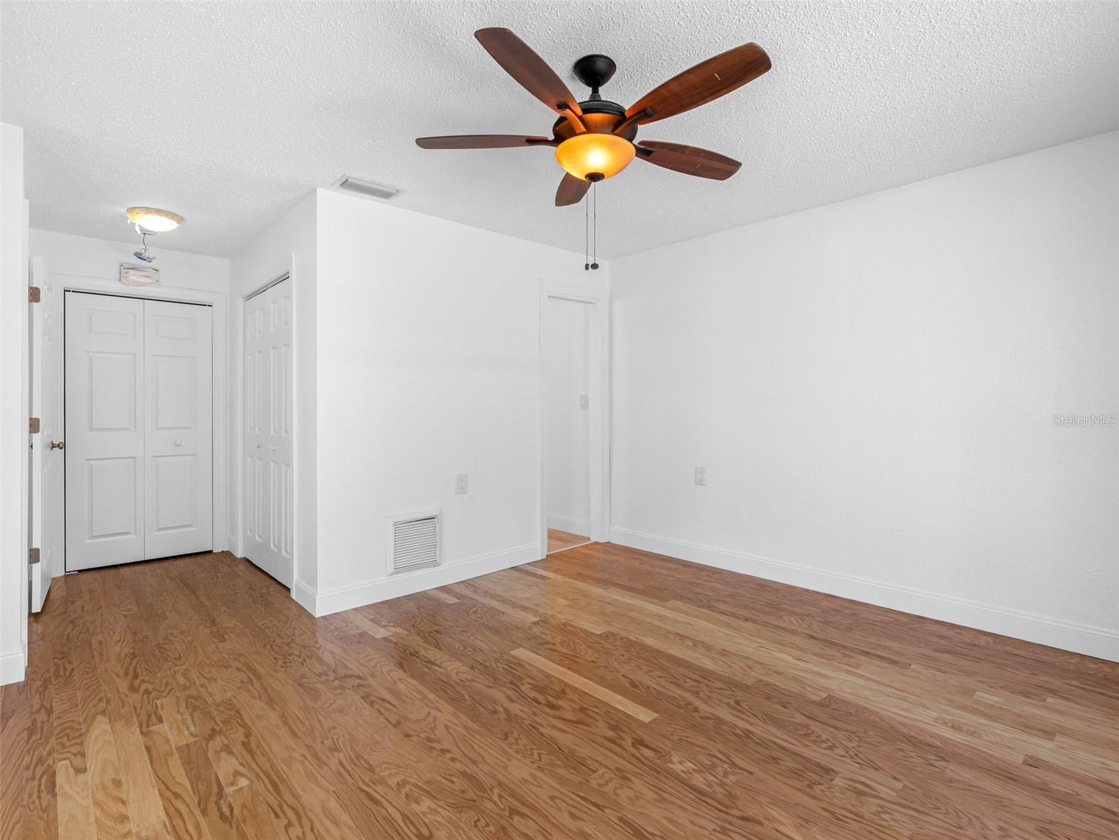 562 JOHNS PASS AVE — photo 41