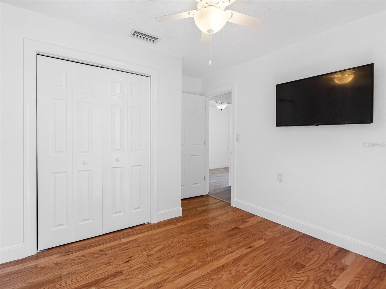562 JOHNS PASS AVE — photo 44