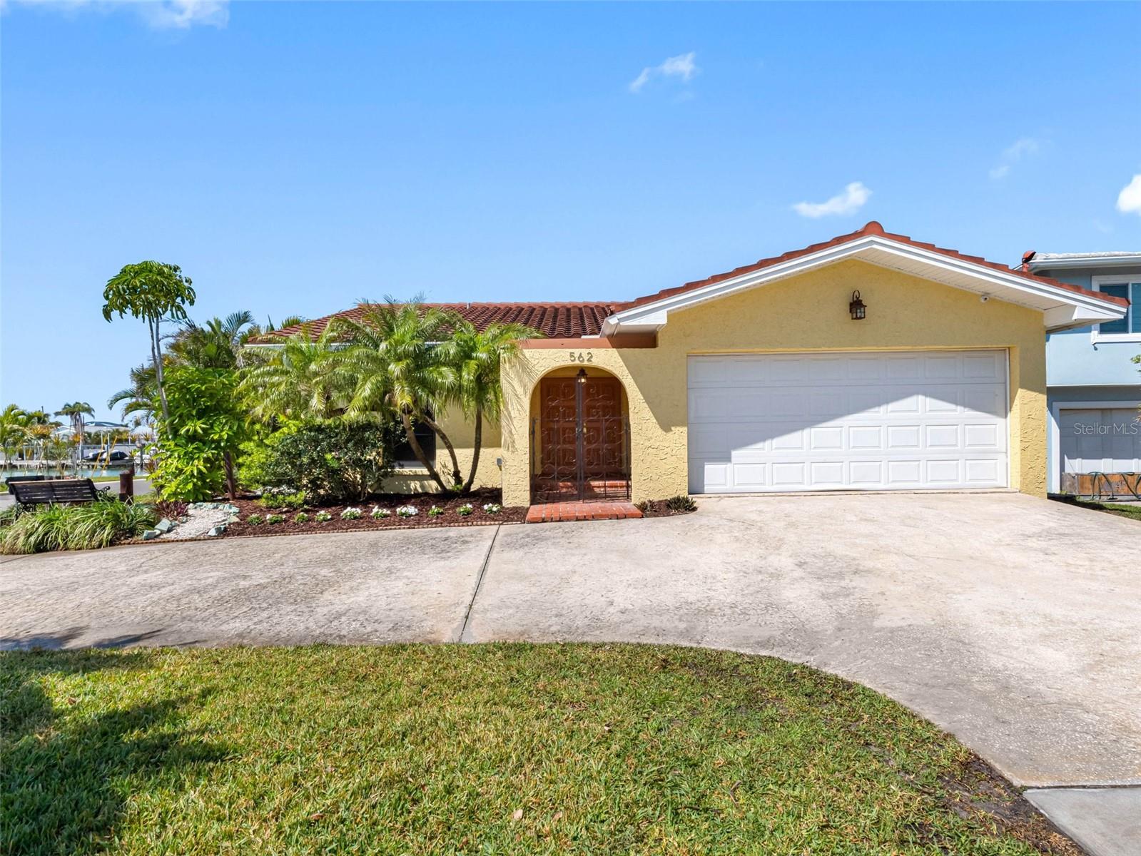 562 JOHNS PASS AVE — photo 14