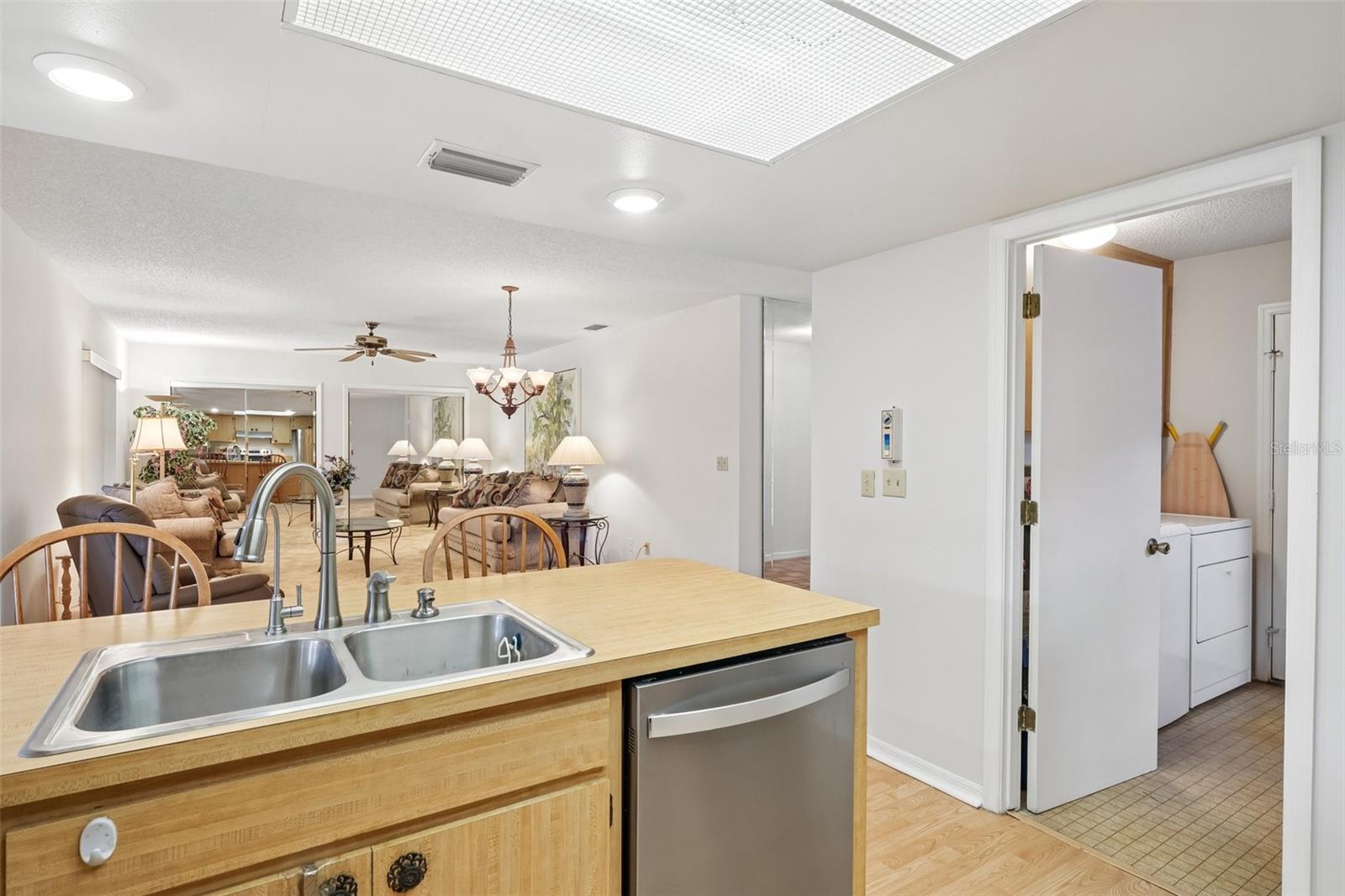 2017 HAMPSTEAD CIR — photo 15