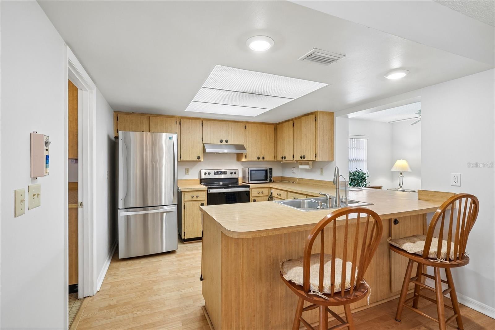 2017 HAMPSTEAD CIR — photo 12