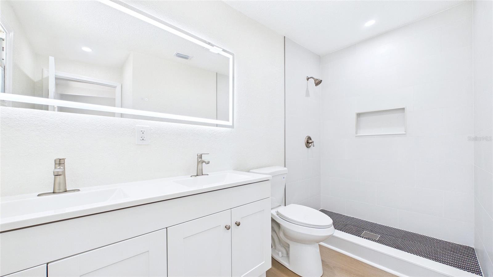 4103 W PEARL AVE — photo 15