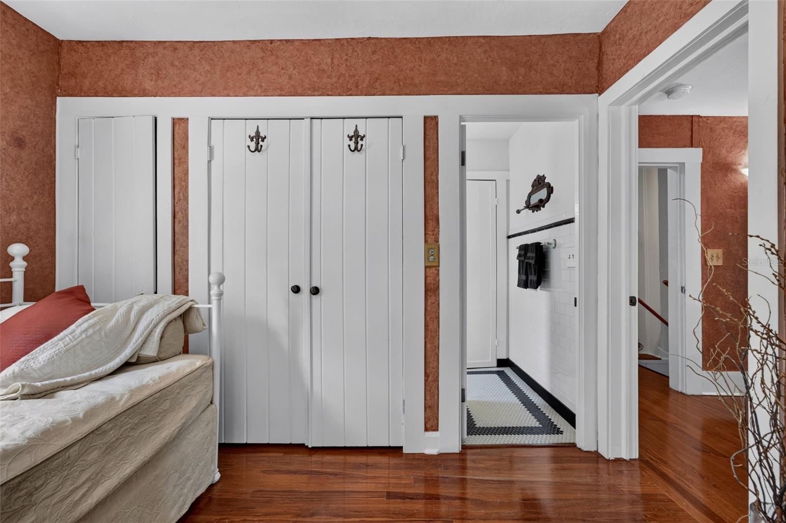 4451 CHARLES LN — photo 41