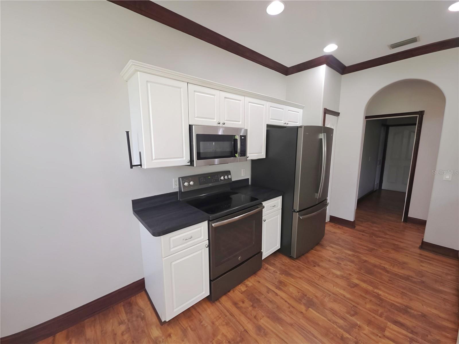 3564 LASLO AVE — photo 10