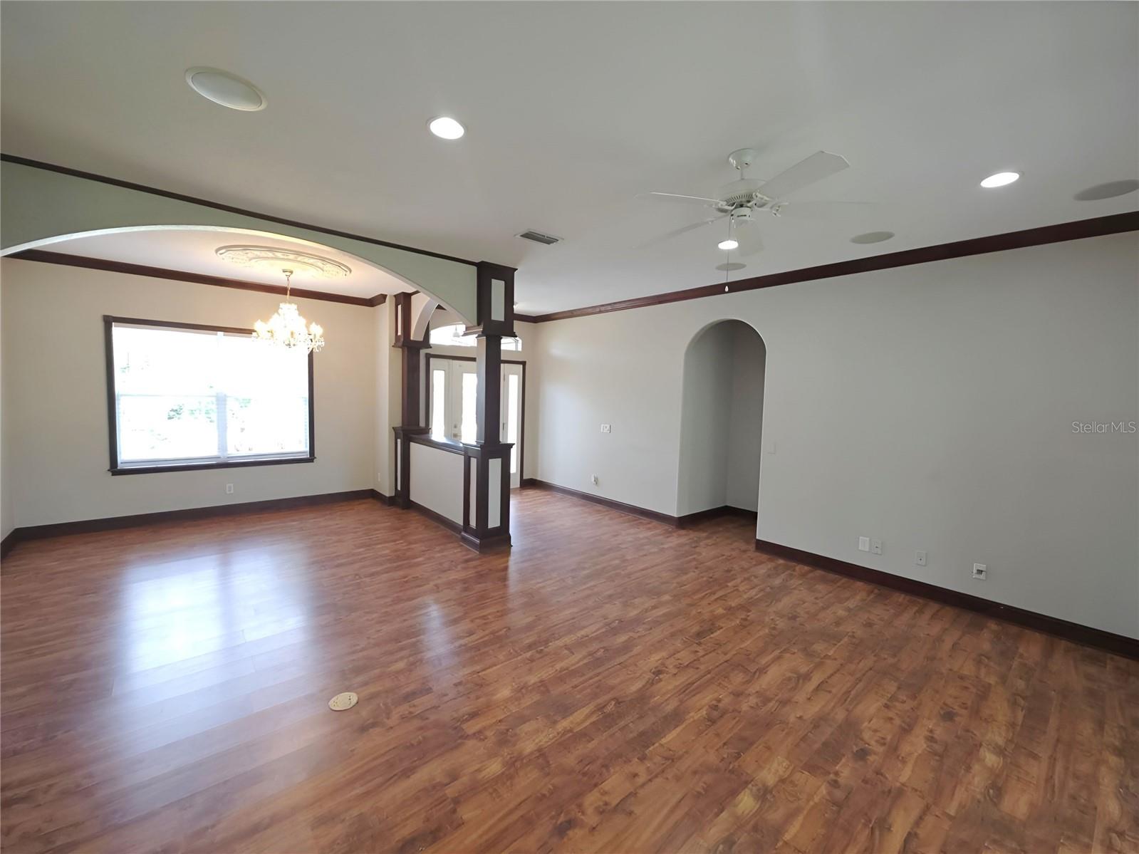 3564 LASLO AVE — photo 4