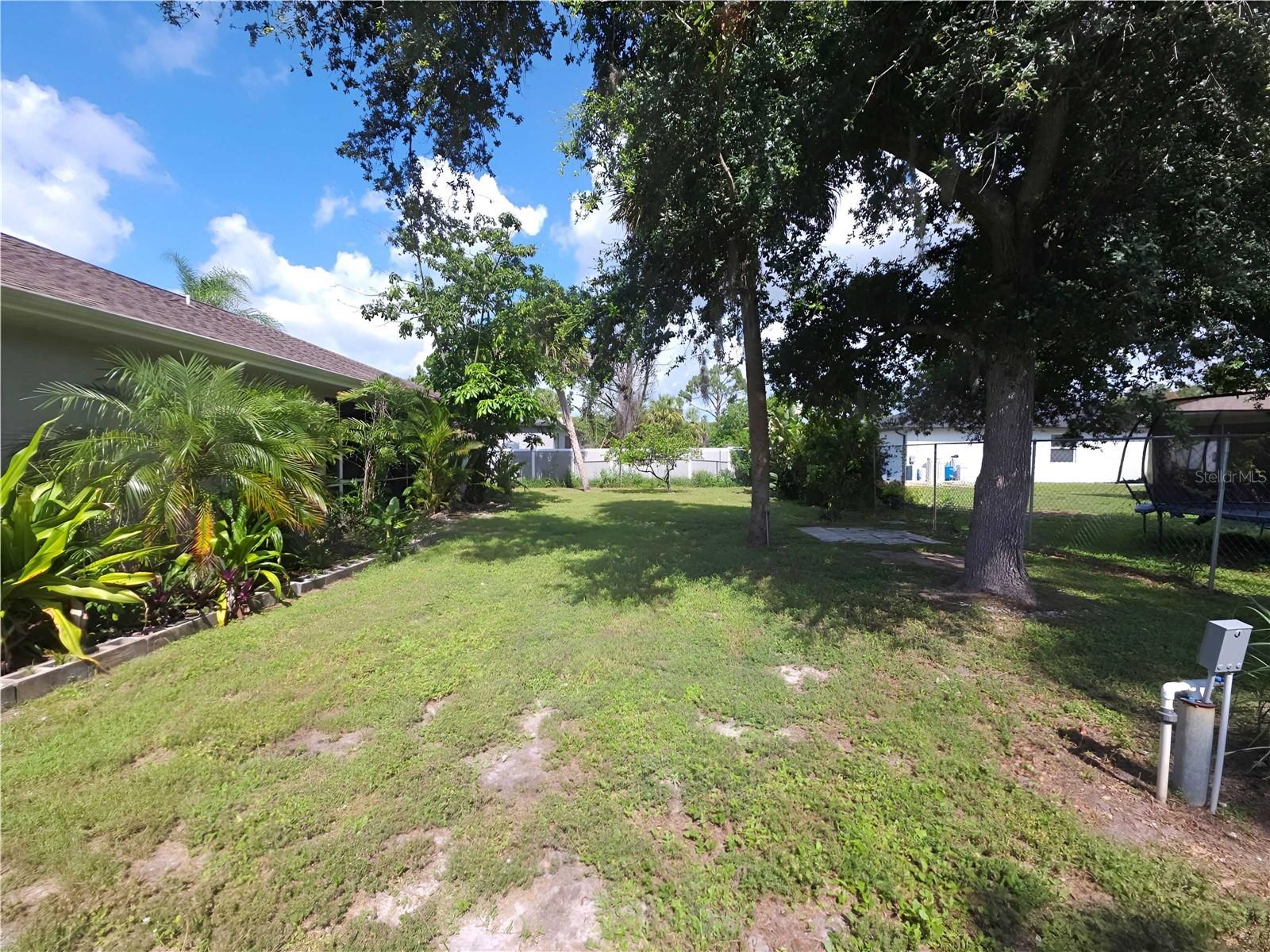 3564 LASLO AVE — photo 33