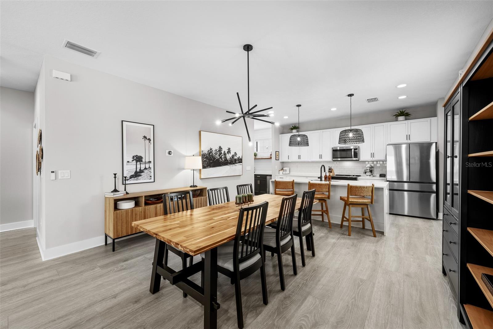 2522 12TH TER N — photo 10