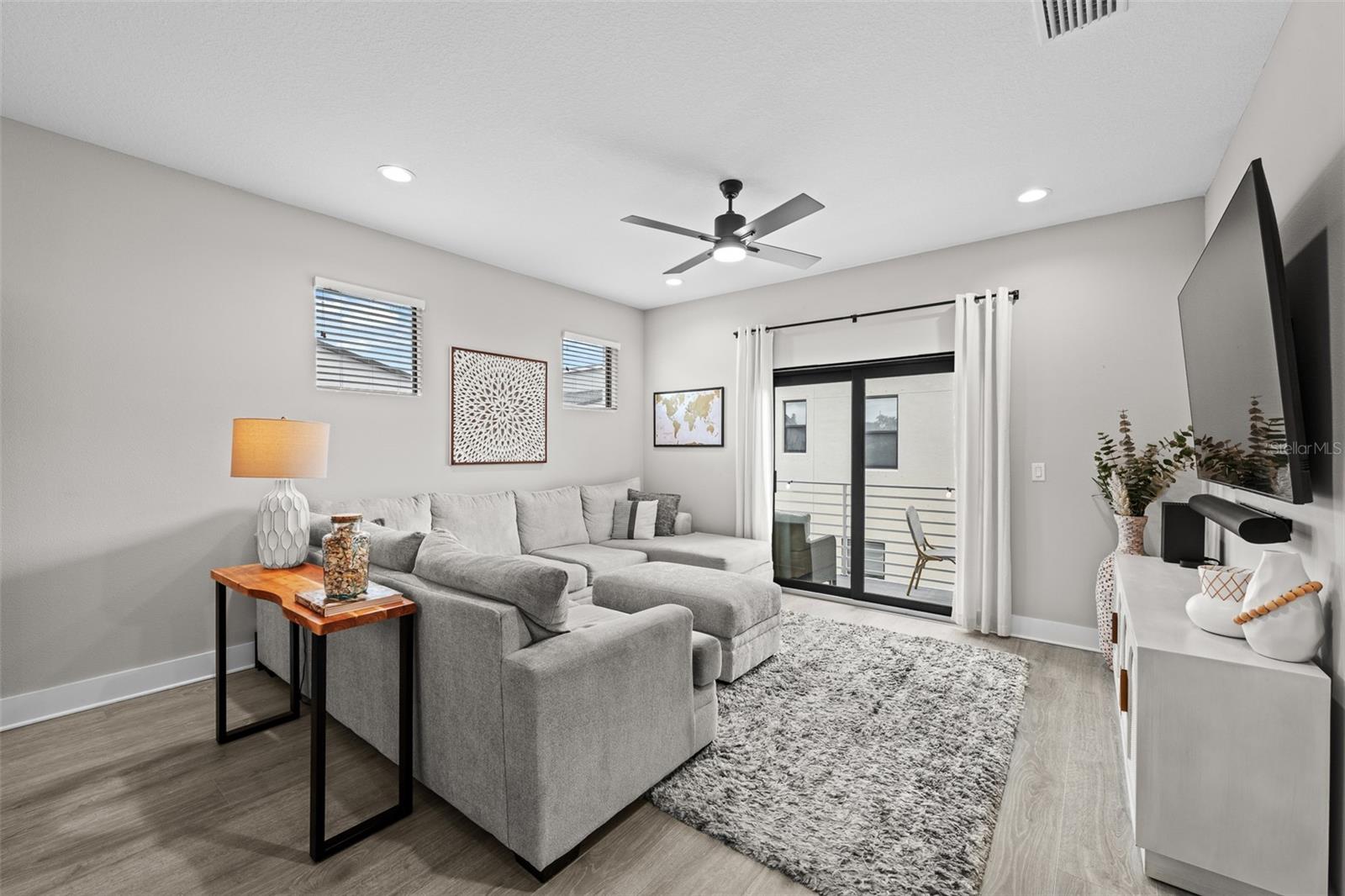 2522 12TH TER N — photo 17