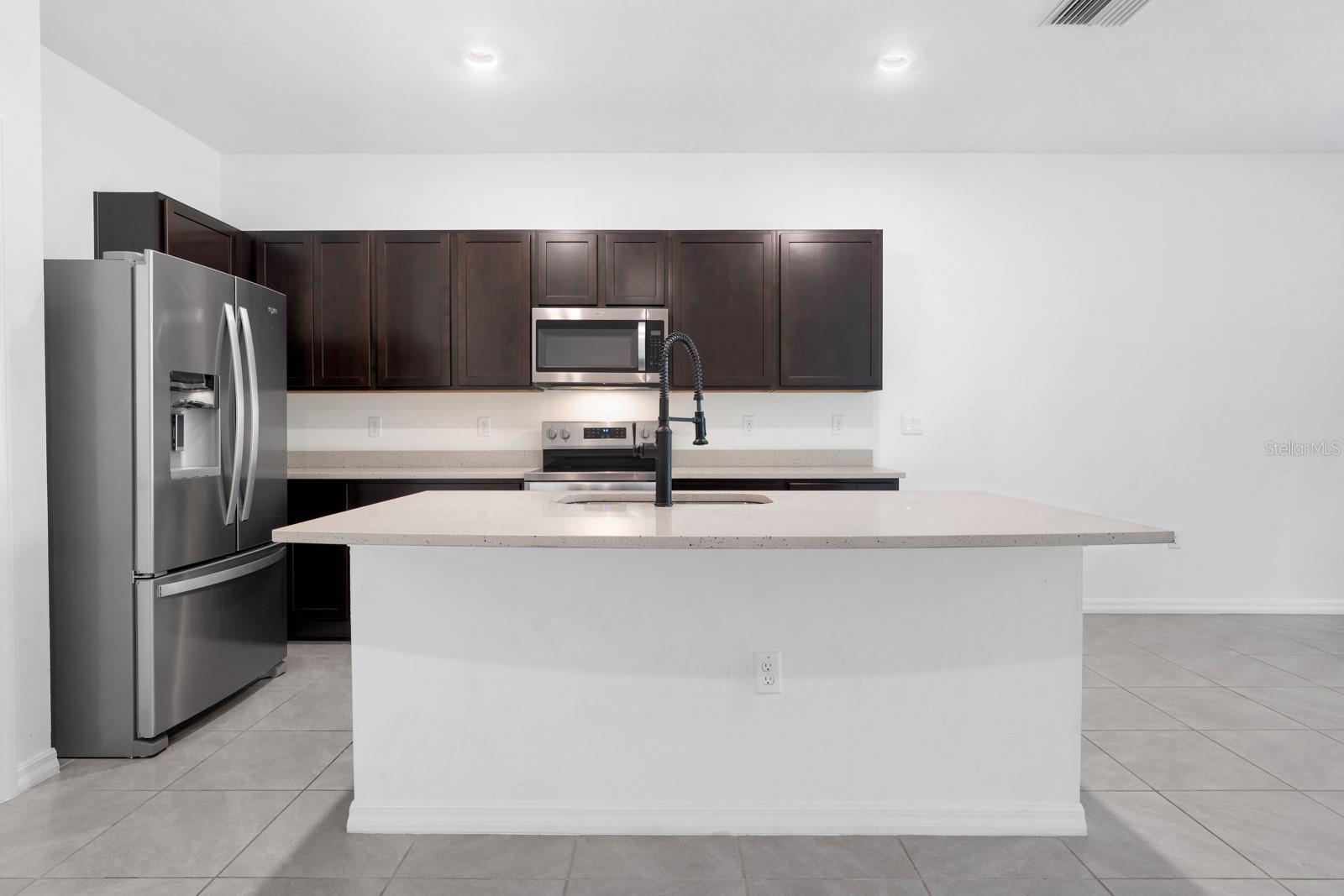 5052 CAPTAIN DAVIS DR — photo 22