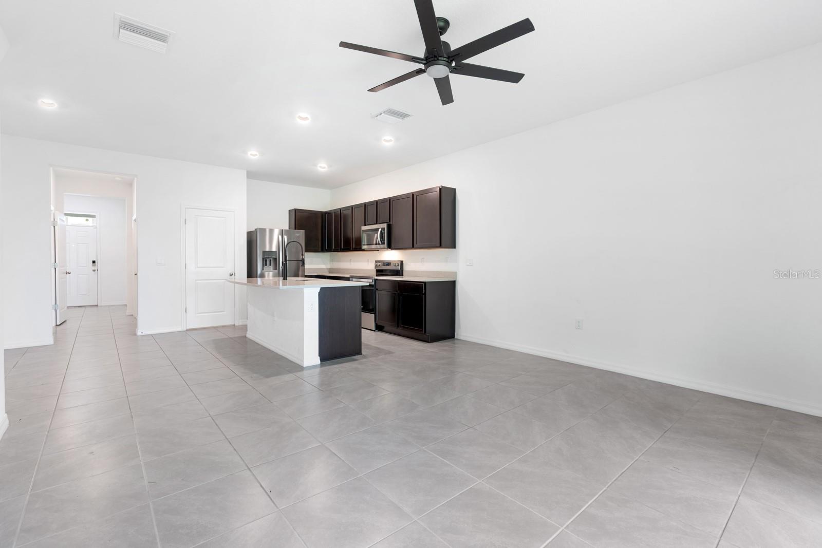 5052 CAPTAIN DAVIS DR — photo 27
