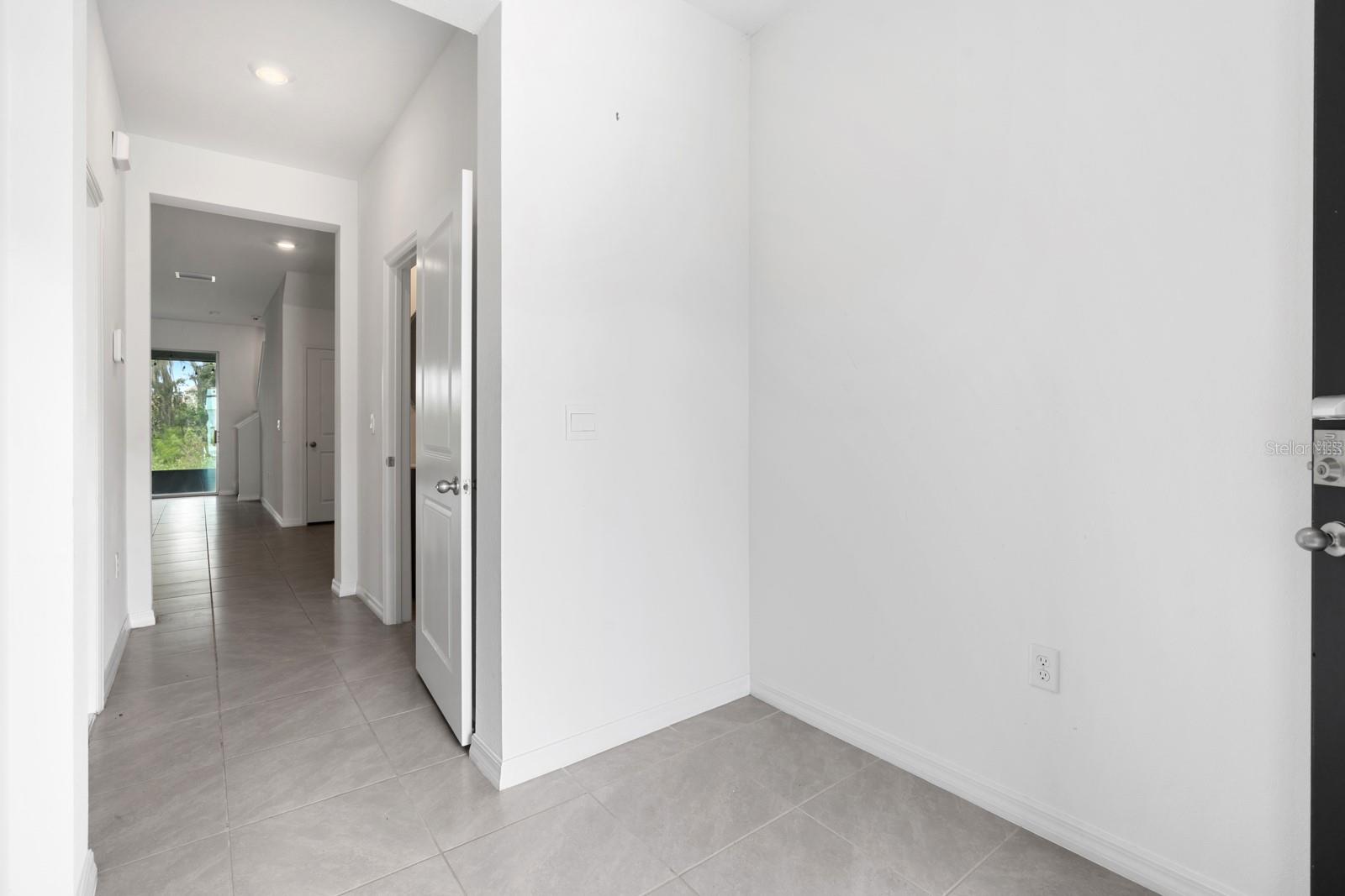 5052 CAPTAIN DAVIS DR — photo 17