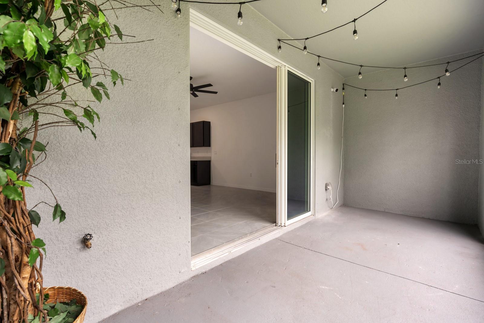 5052 CAPTAIN DAVIS DR — photo 41