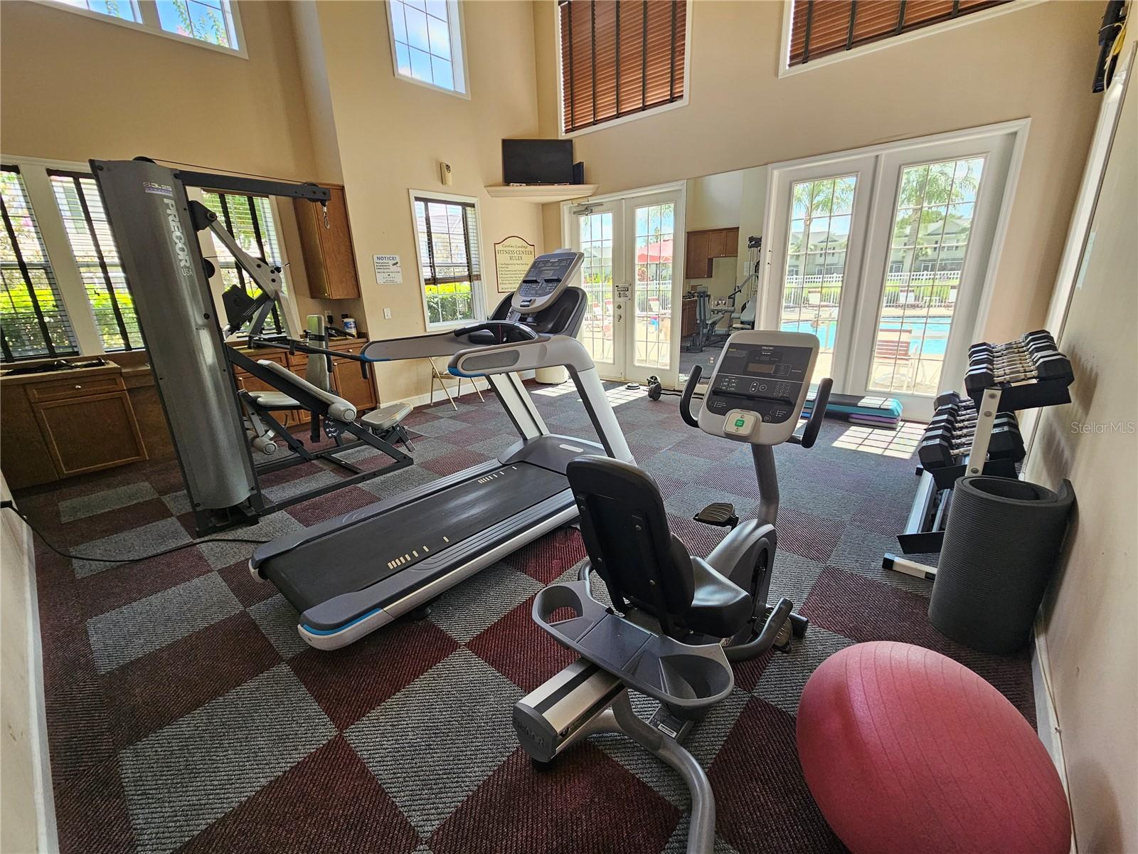 7560 PLANTATION CIR — photo 40