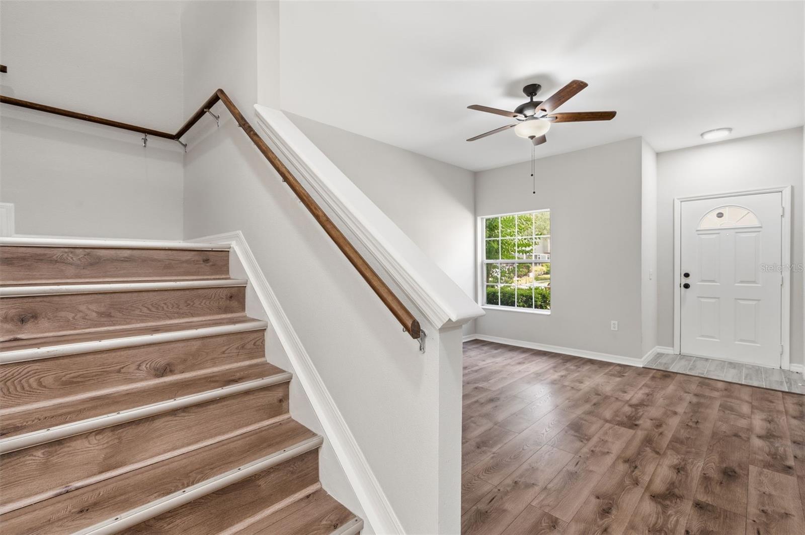 7560 PLANTATION CIR — photo 3