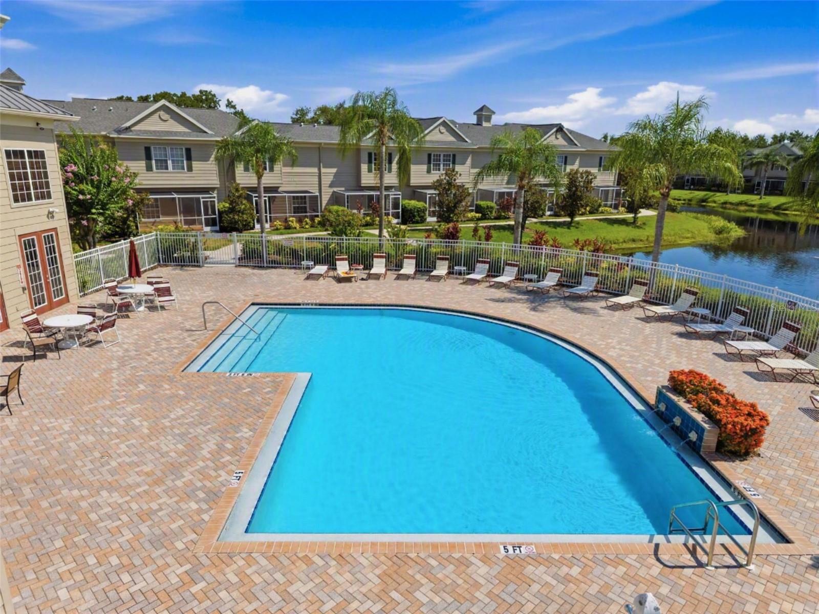 7560 PLANTATION CIR — photo 38