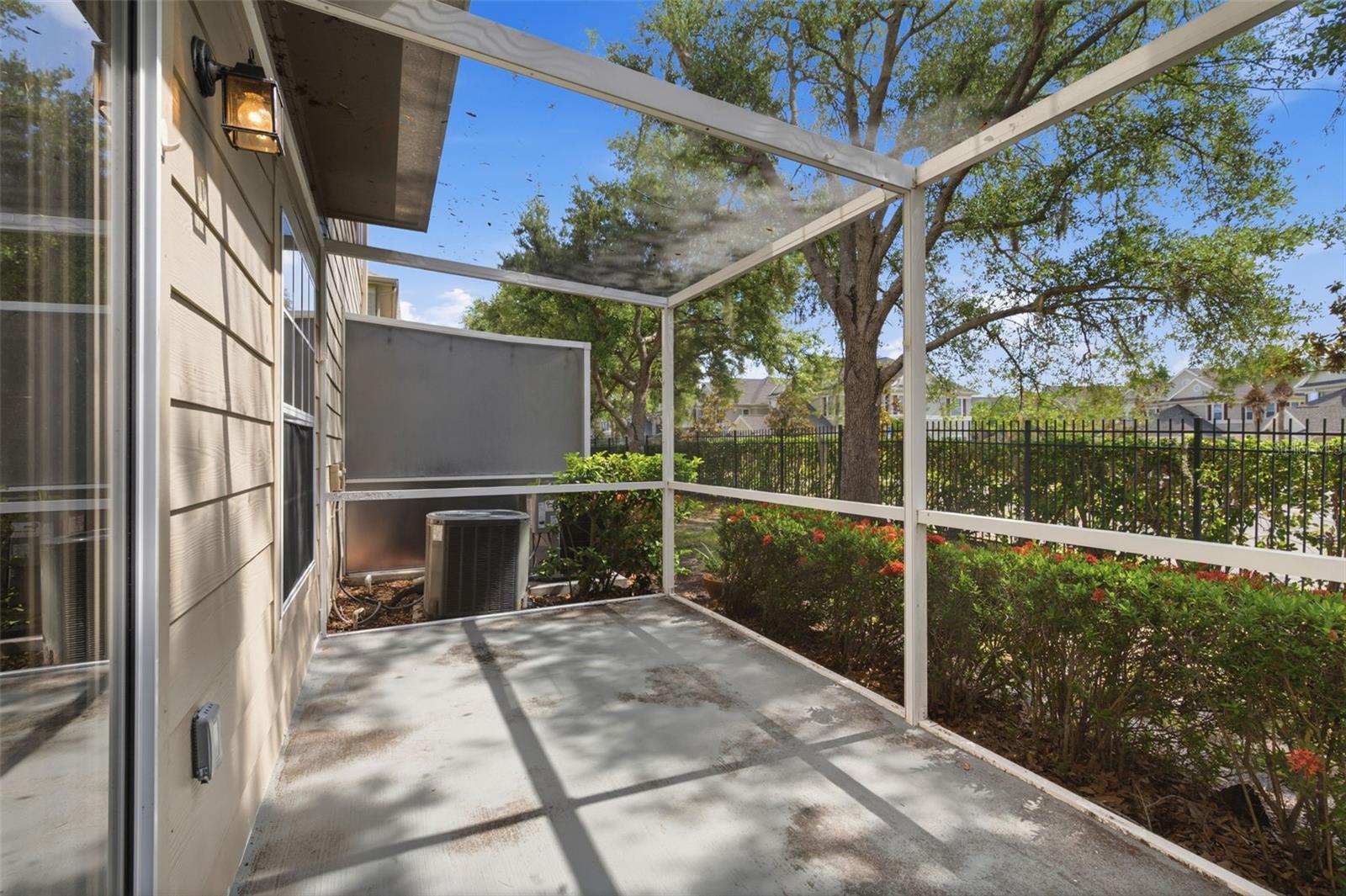7560 PLANTATION CIR — photo 25