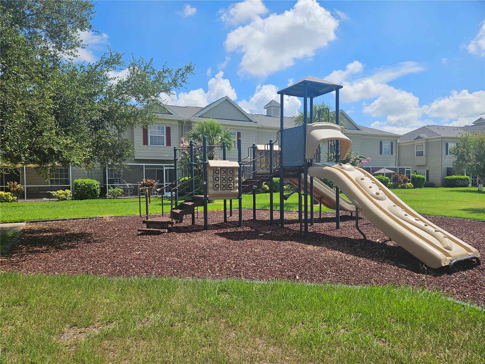 7560 PLANTATION CIR — photo 41