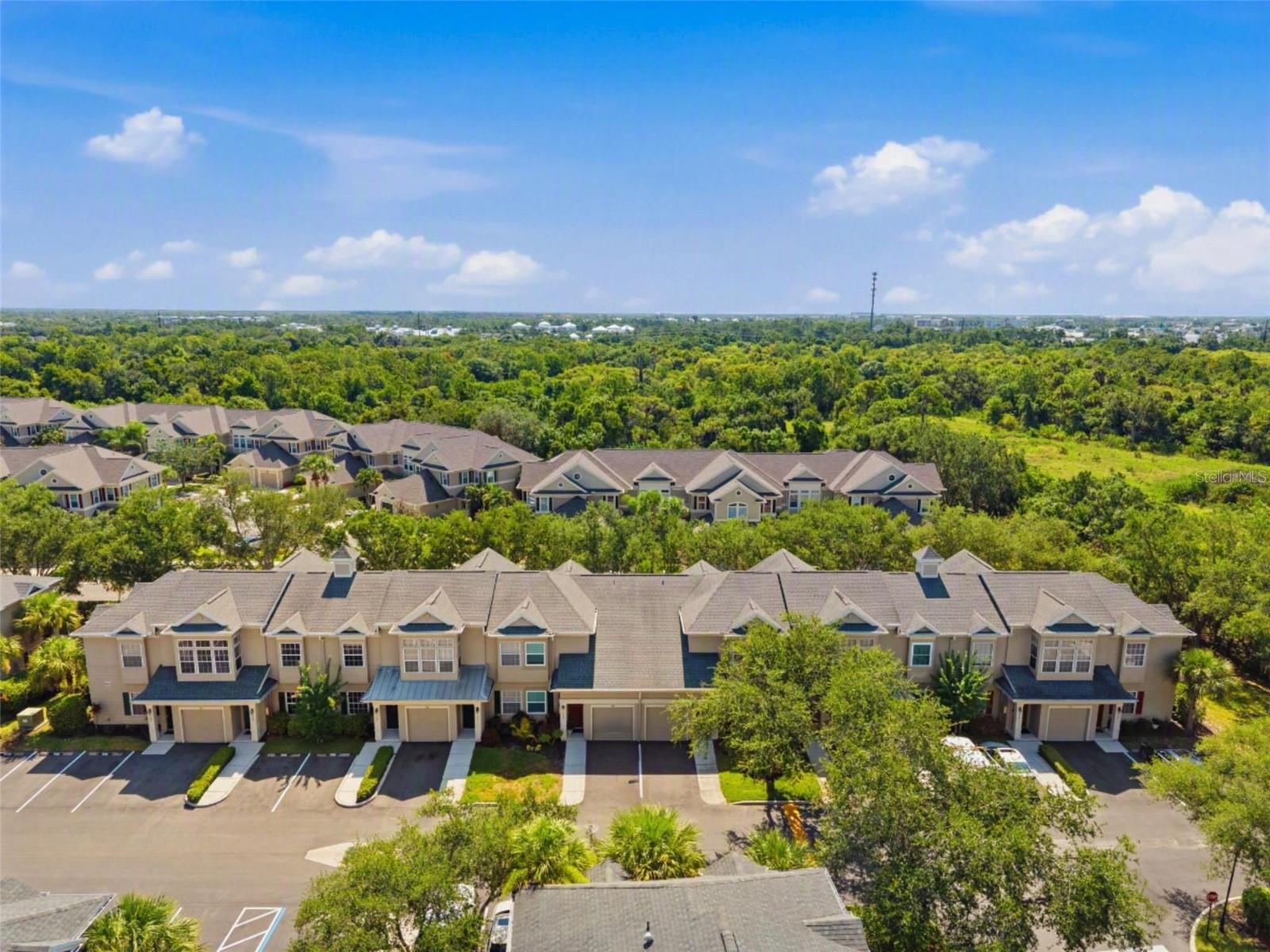 7560 PLANTATION CIR — photo 32