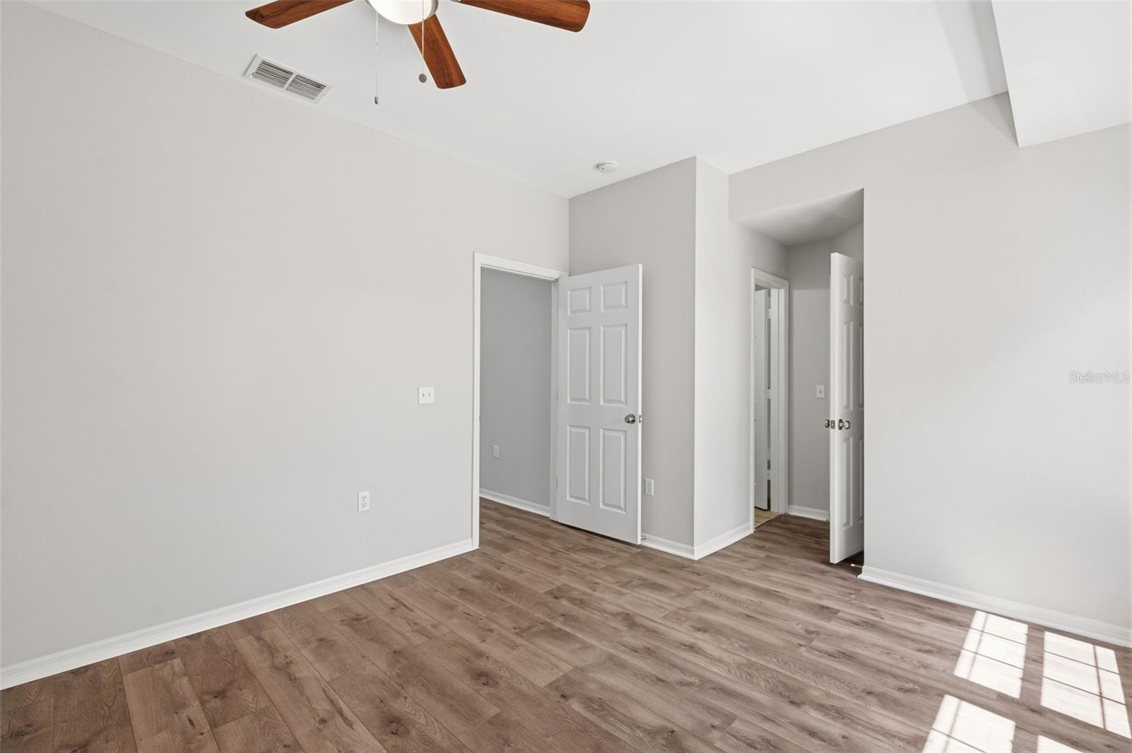 7560 PLANTATION CIR — photo 23