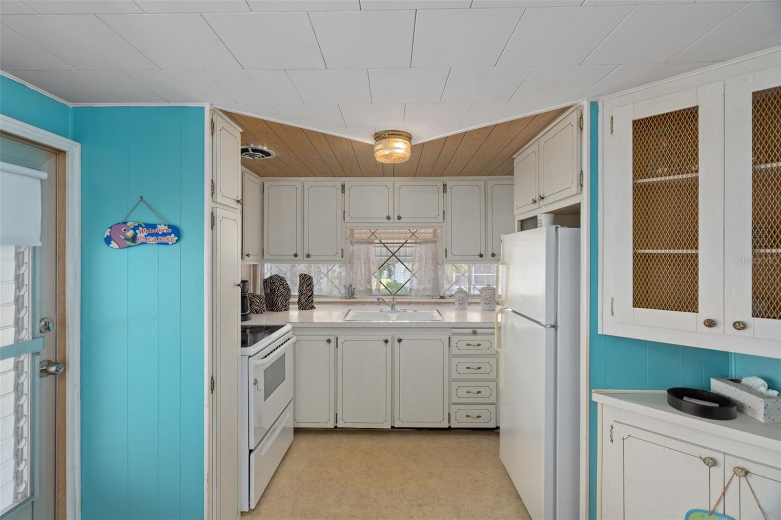 4851 W GANDY BLVD #B9L36 — photo 26